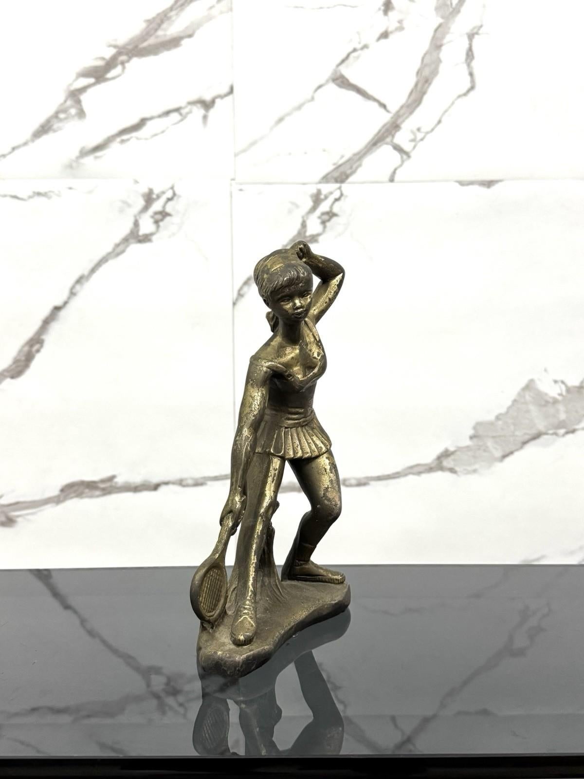 Scultura Art Decó Giovane Tennista Anni ‘50 Design Bronze In condizioni buone in vendita a Taranto, IT
