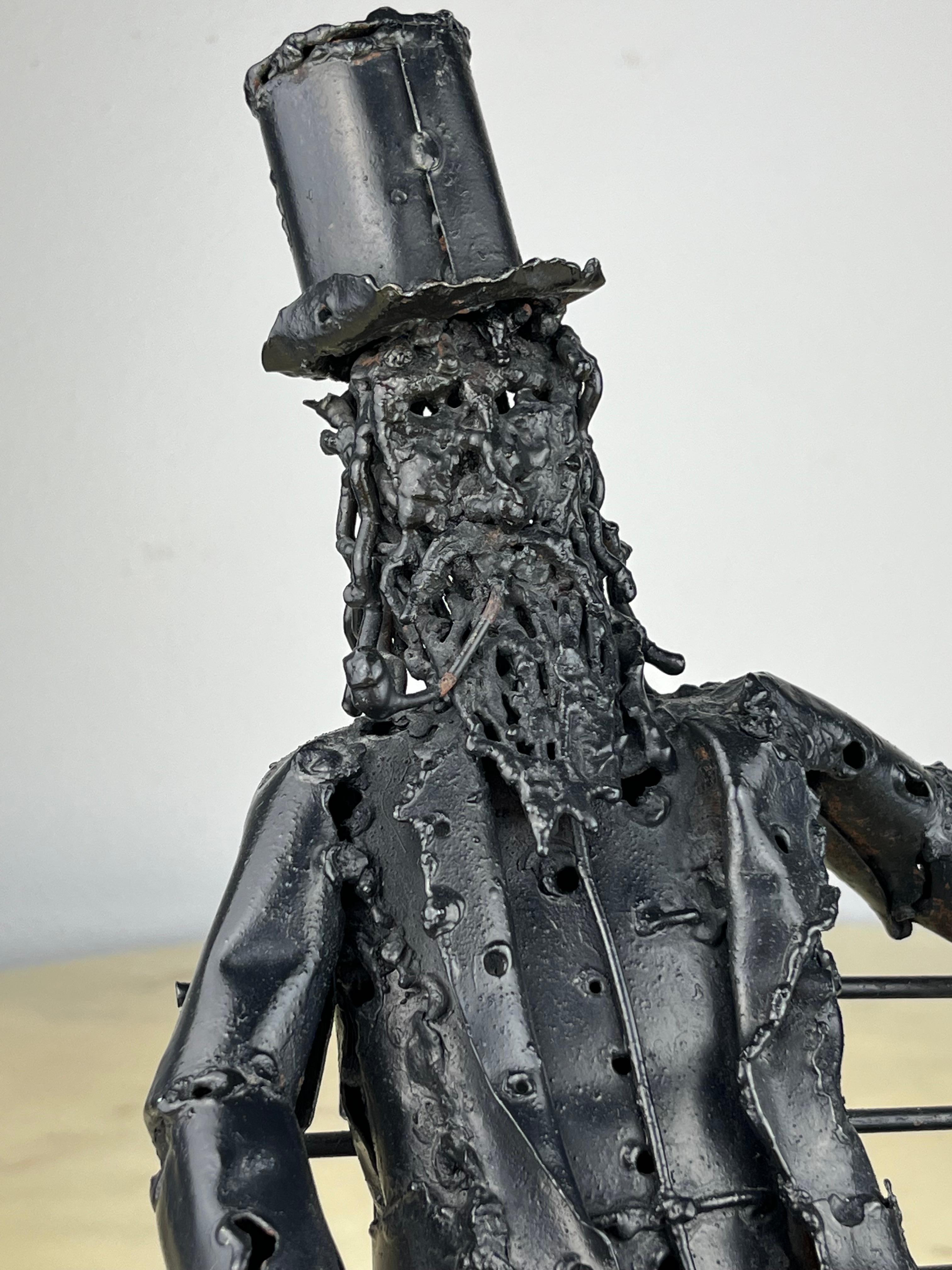 Grande scultura brutalista in ferro dell'artista Janlorè G. K. K. degli anni '70 in vendita 5
