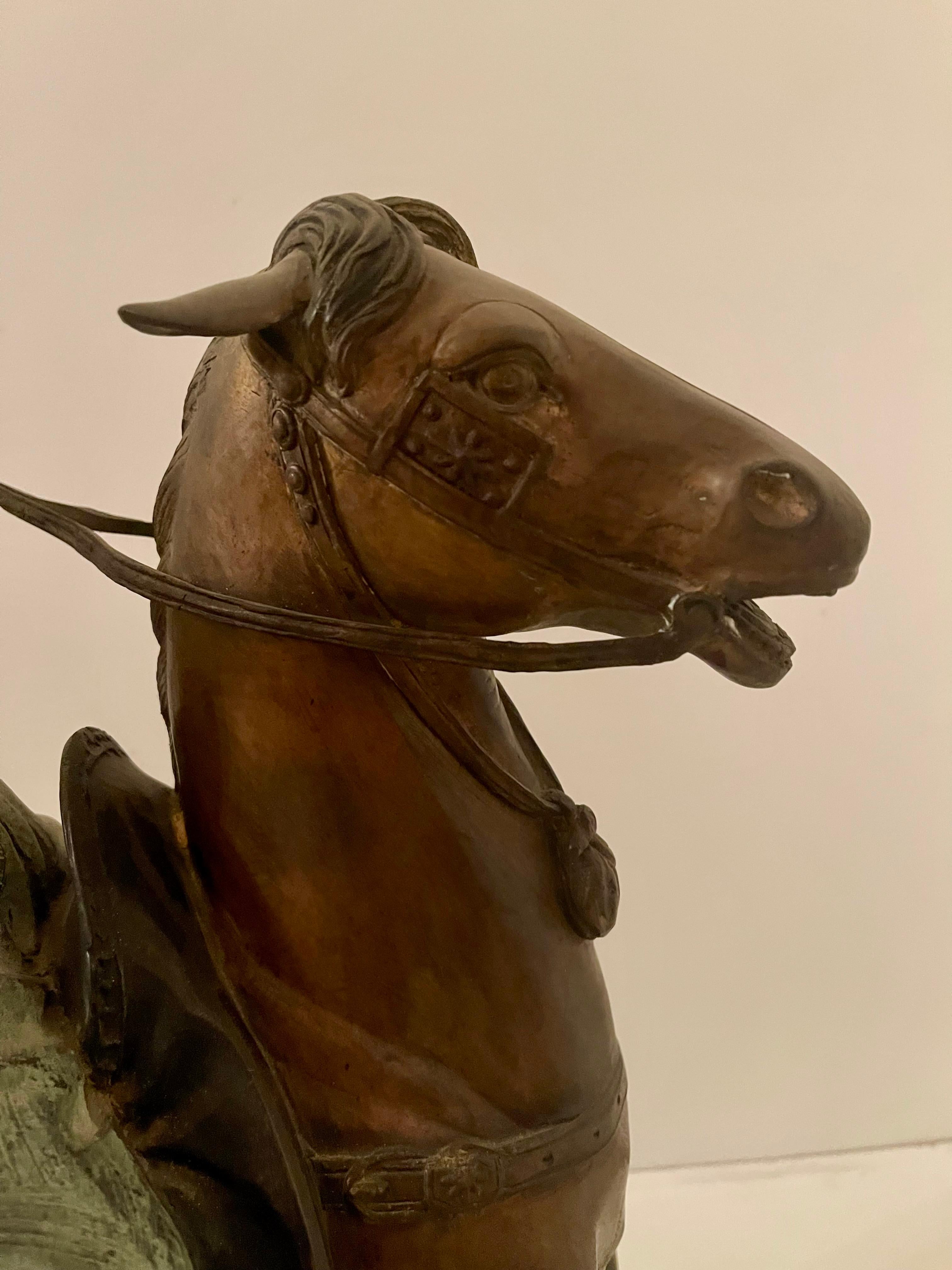 Scultura “Cavaliere con falco” in stile bronzo, XIX secolo in vendita 4