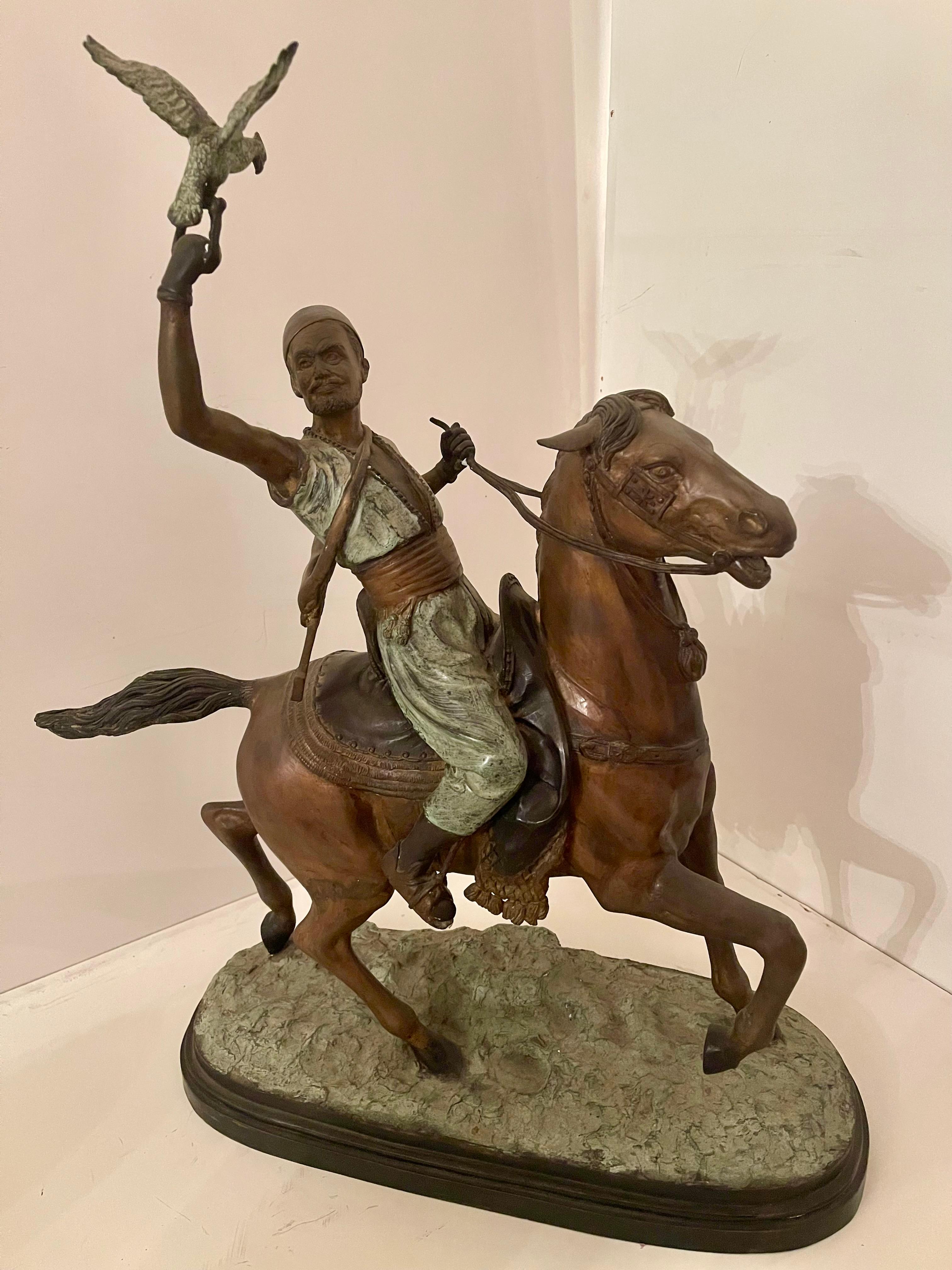 Scultura “Cavaliere con falco” in stile bronzo, XIX secolo in vendita 7