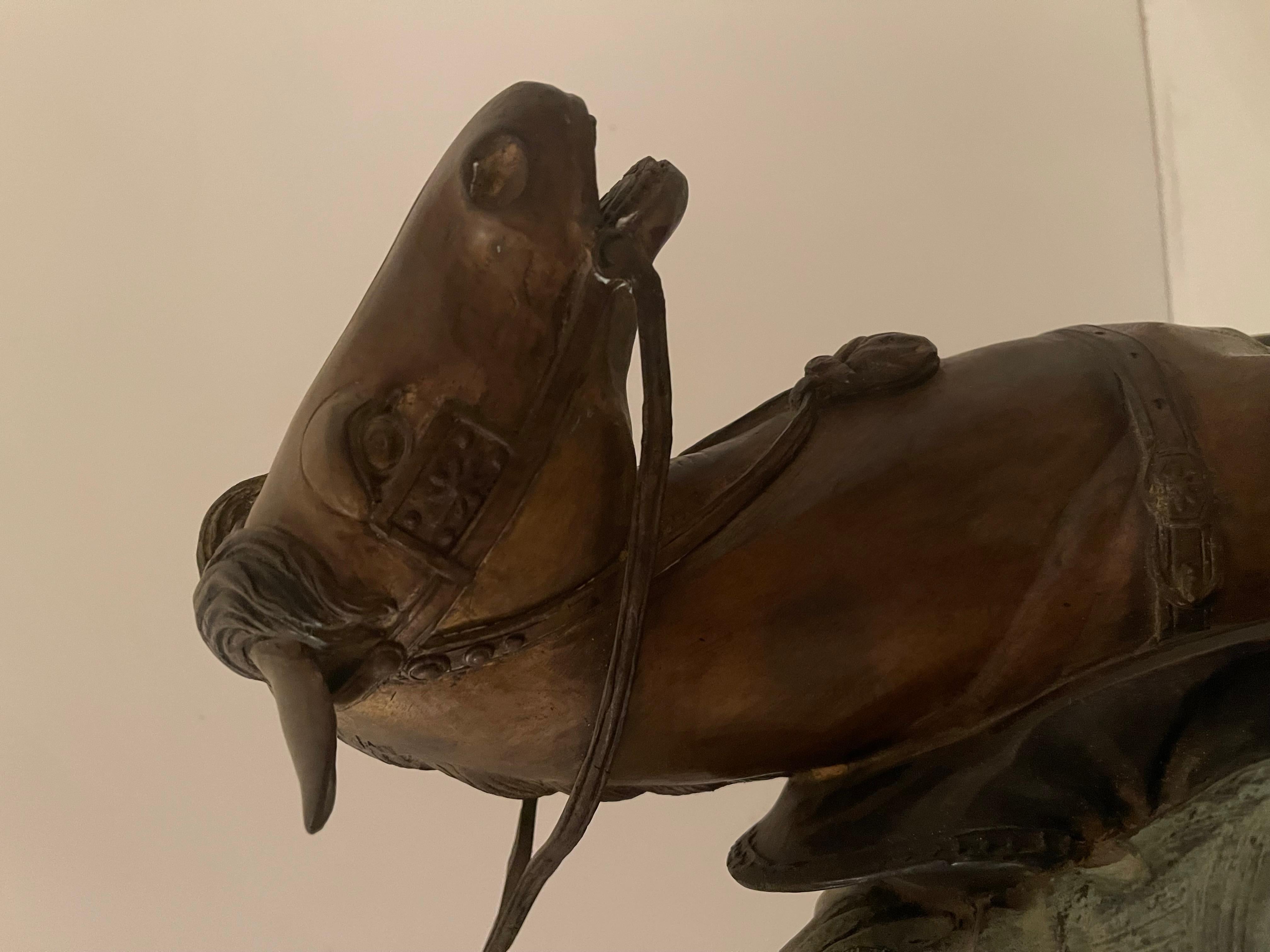 Altro Scultura “Cavaliere con falco” in stile bronzo, XIX secolo in vendita