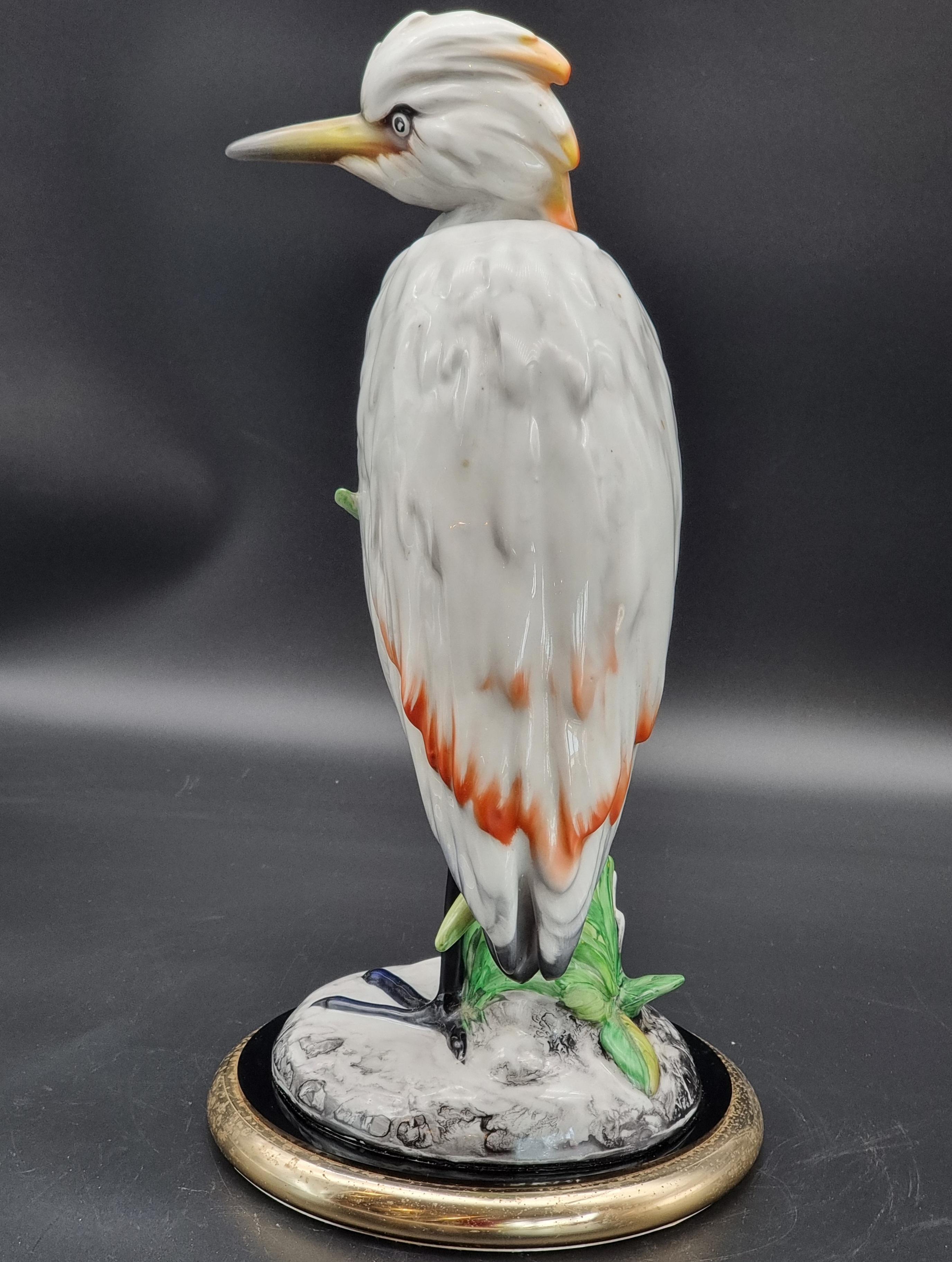Moderno Scultura ceramica anni '50 raffigurante airone marino su base vegetale in vendita