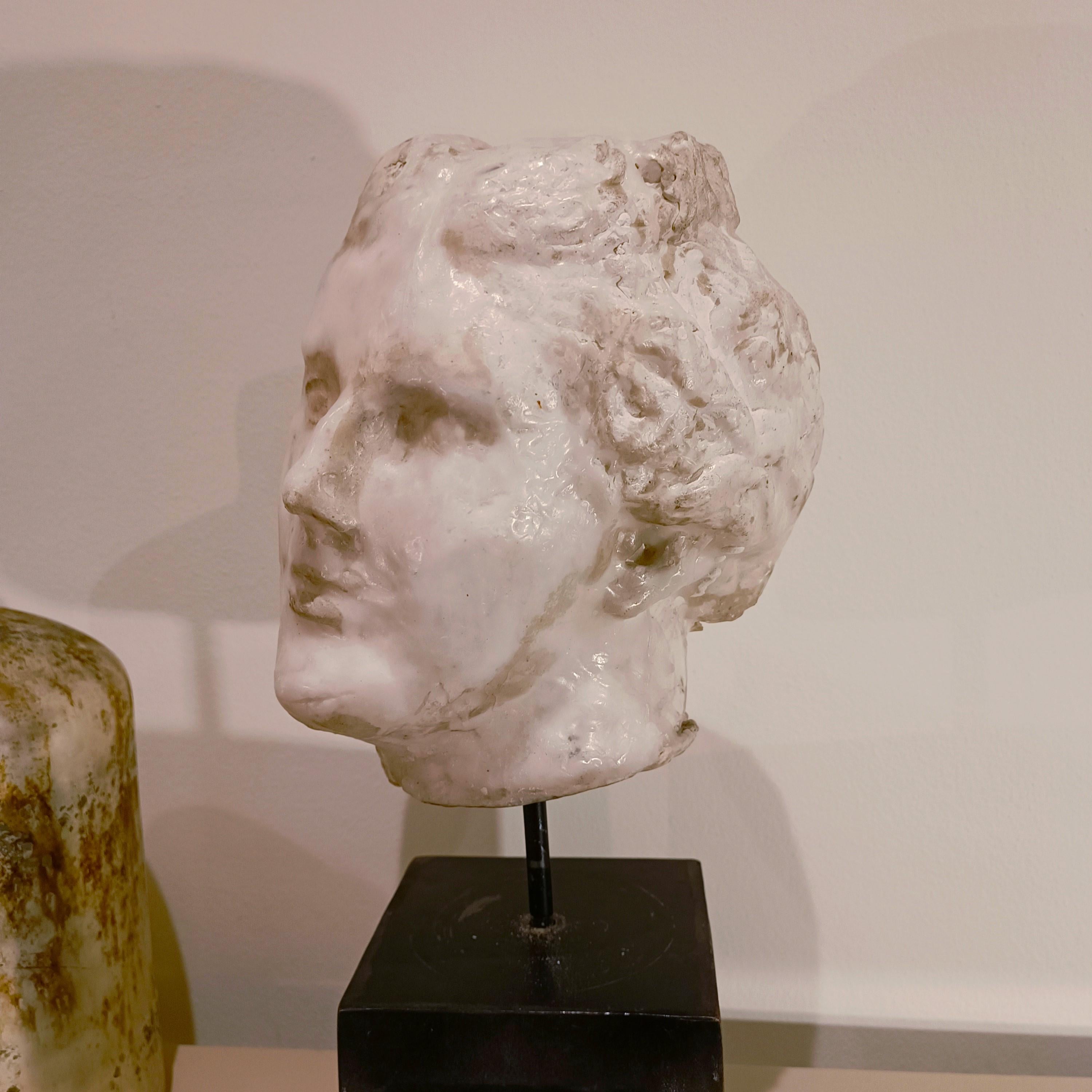 Scultura di Afrodite in gesso, cera e nerofumo-Alessandro La Motta In condizioni ottime in vendita a Villa Verucchio, Emilia-Romagna