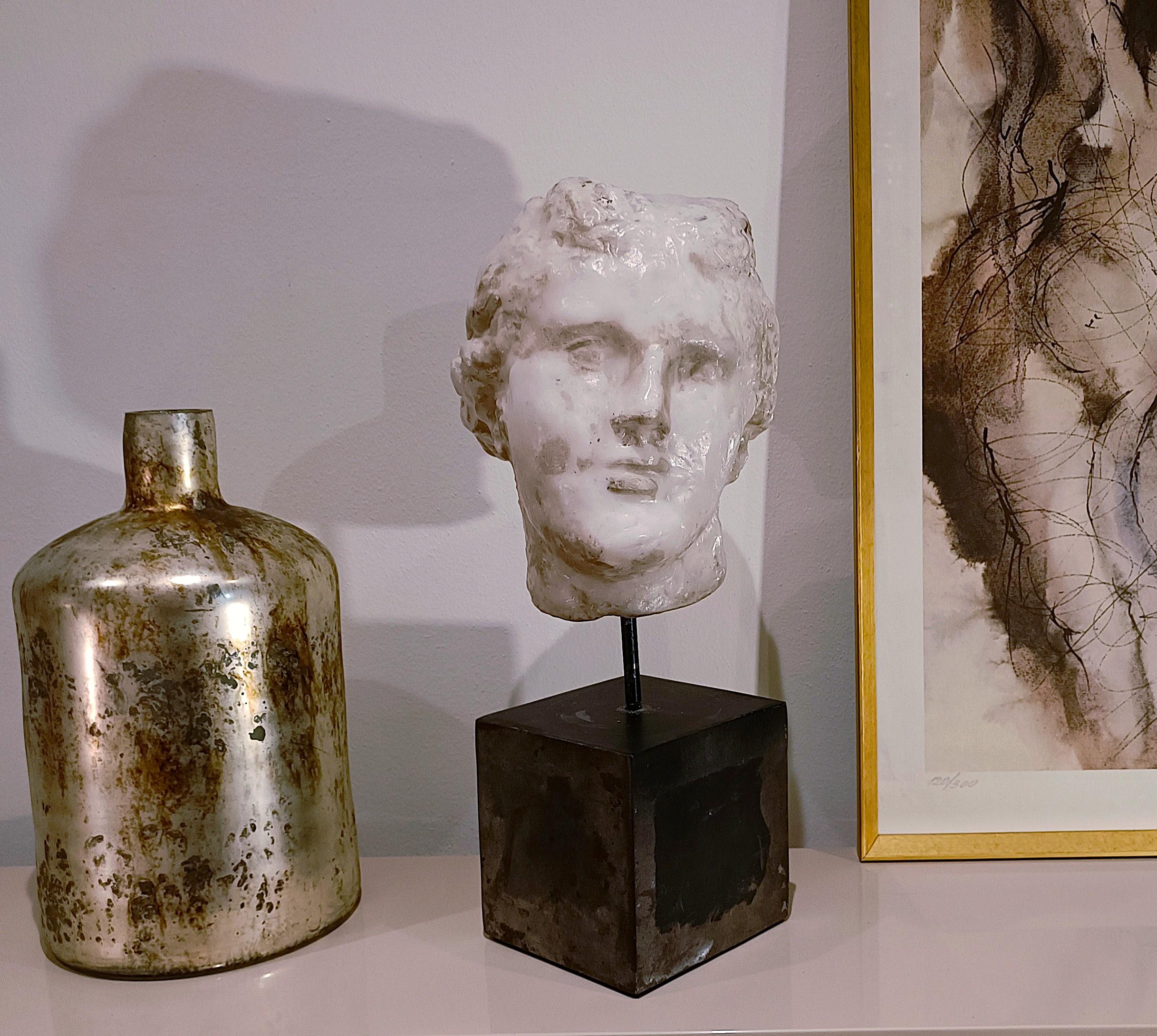 Scultura di Afrodite in gesso, cera e nerofumo-Alessandro La Motta in vendita 1