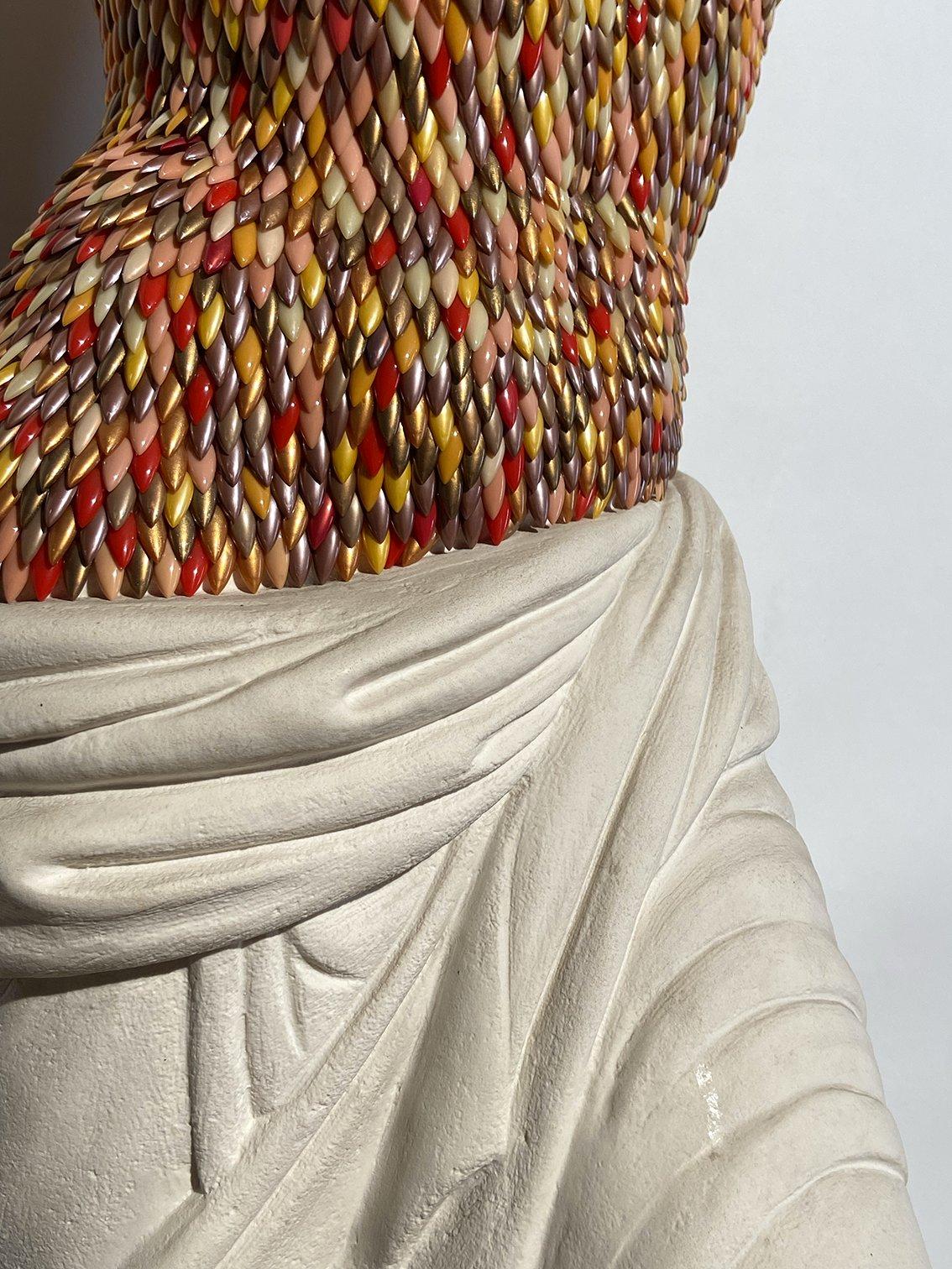 Scultura di donna di Enrica Borghi nel 1999, Italia. in vendita 2