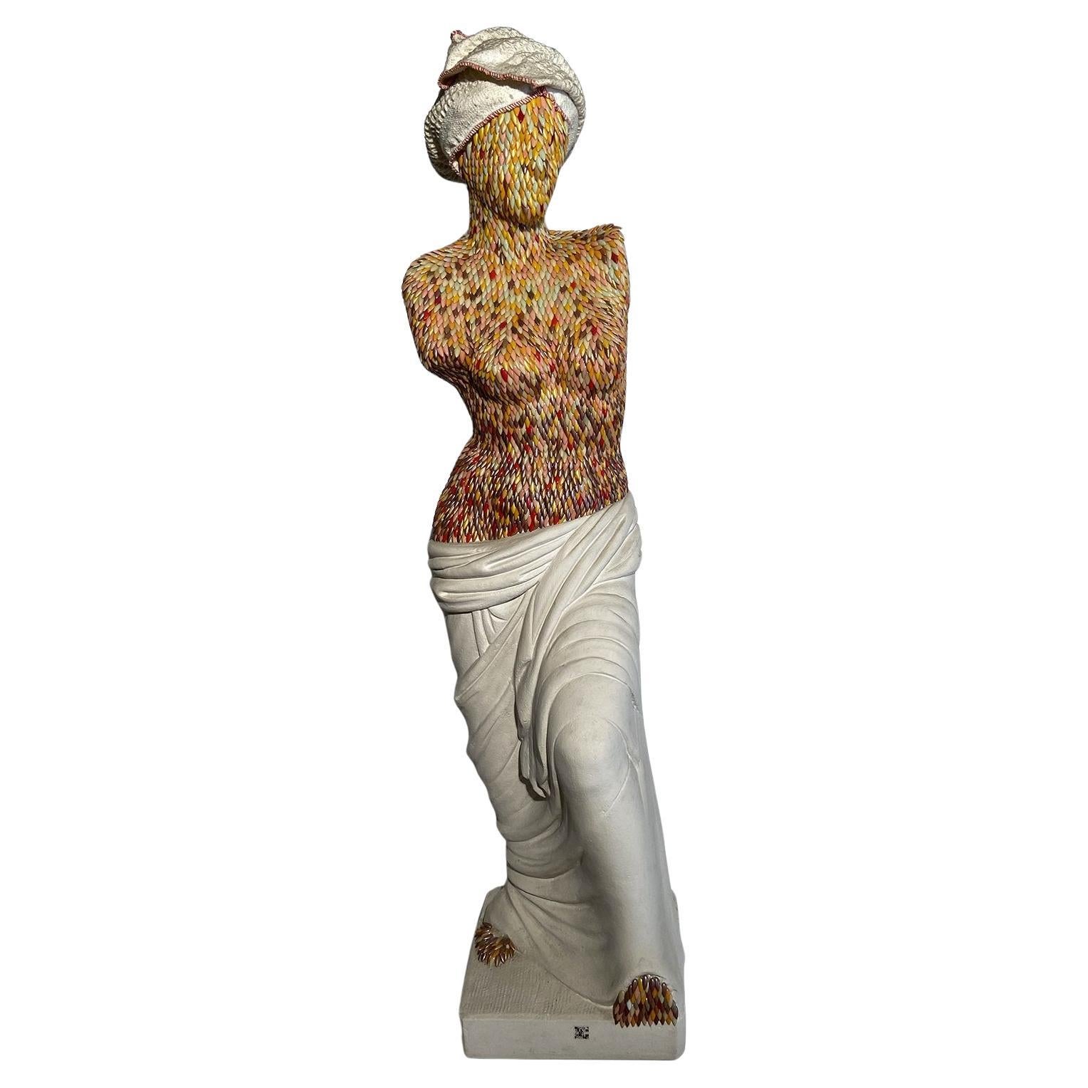 Scultura di donna di Enrica Borghi nel 1999, Italia. in vendita