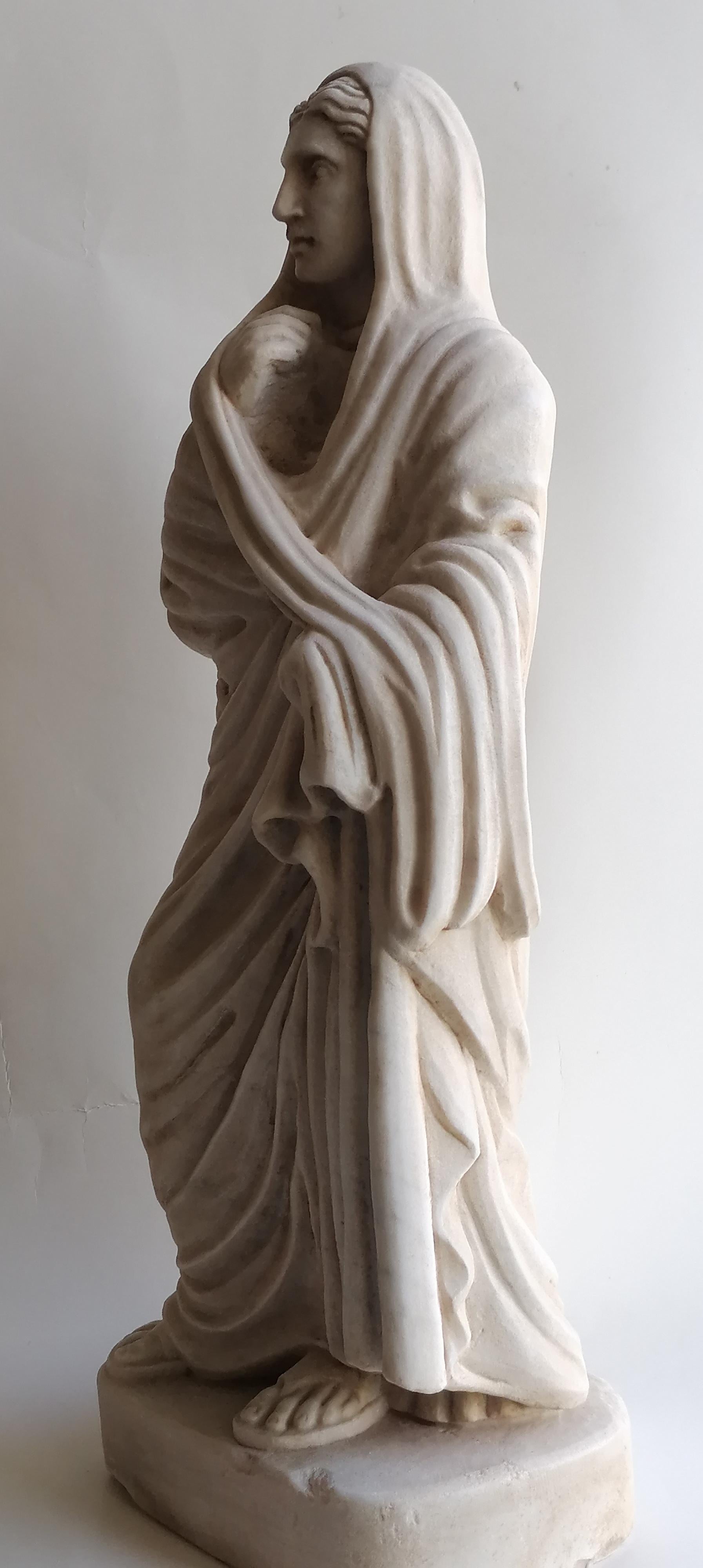 sculpture of Roman woman with tunic and stole in white Carrara marble- made Italy For Sale 1