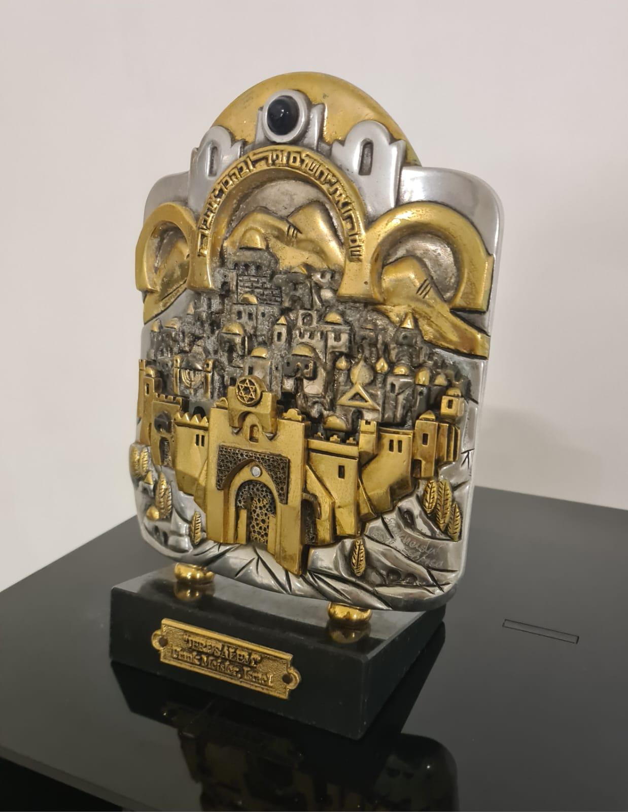 Escultura de Frank Meisler, arte judío. Chapado en plata y oro. en venta 10
