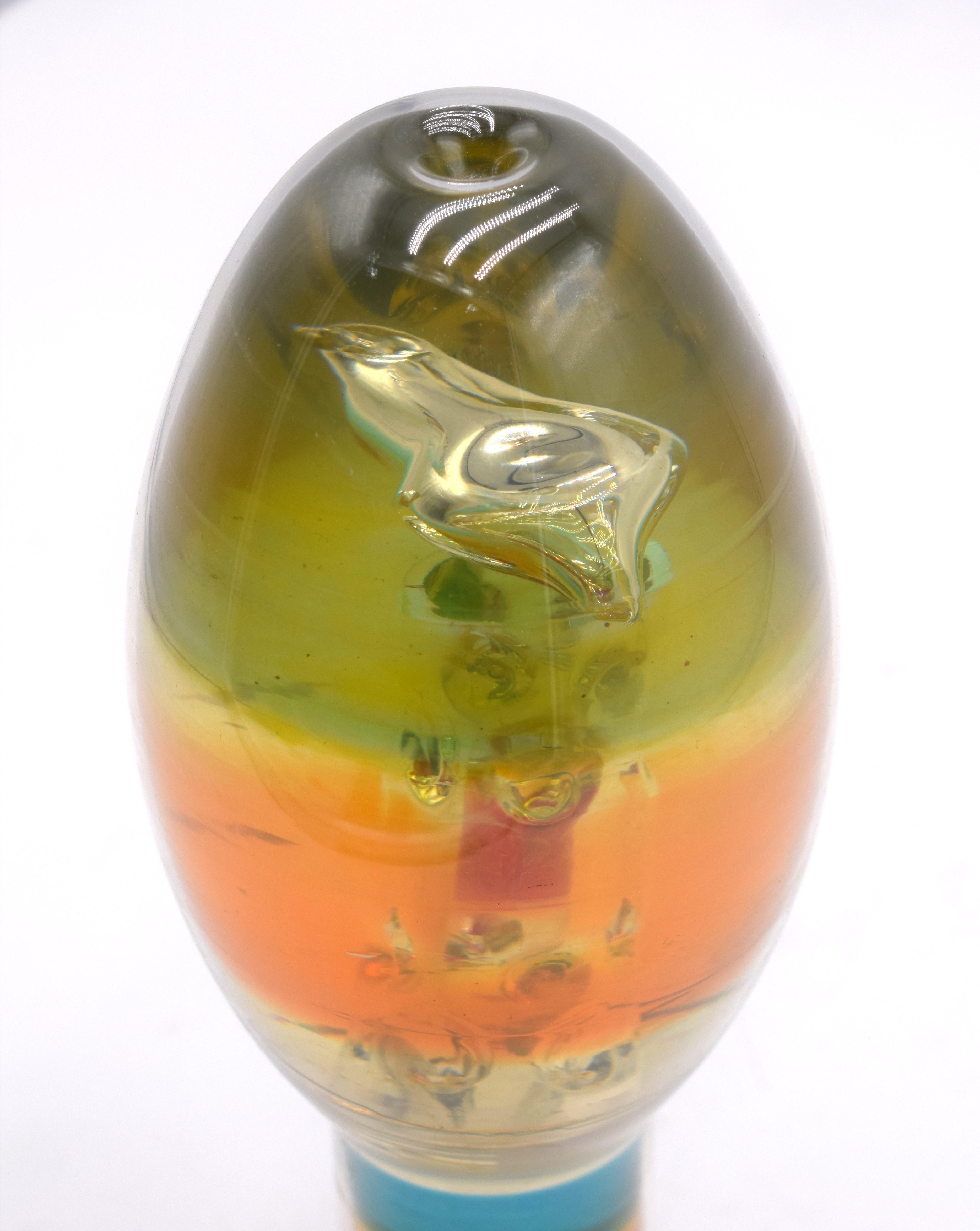 Plexiglas-Skulptur von Michele Canzoneri, italienische Produktion, um 1970.
Sehr guter Zustand, keine Risse, leichte Alterungsspuren vorhanden, siehe Fotos.
Abmessungen: H= 25 cm; T= 8 cm.