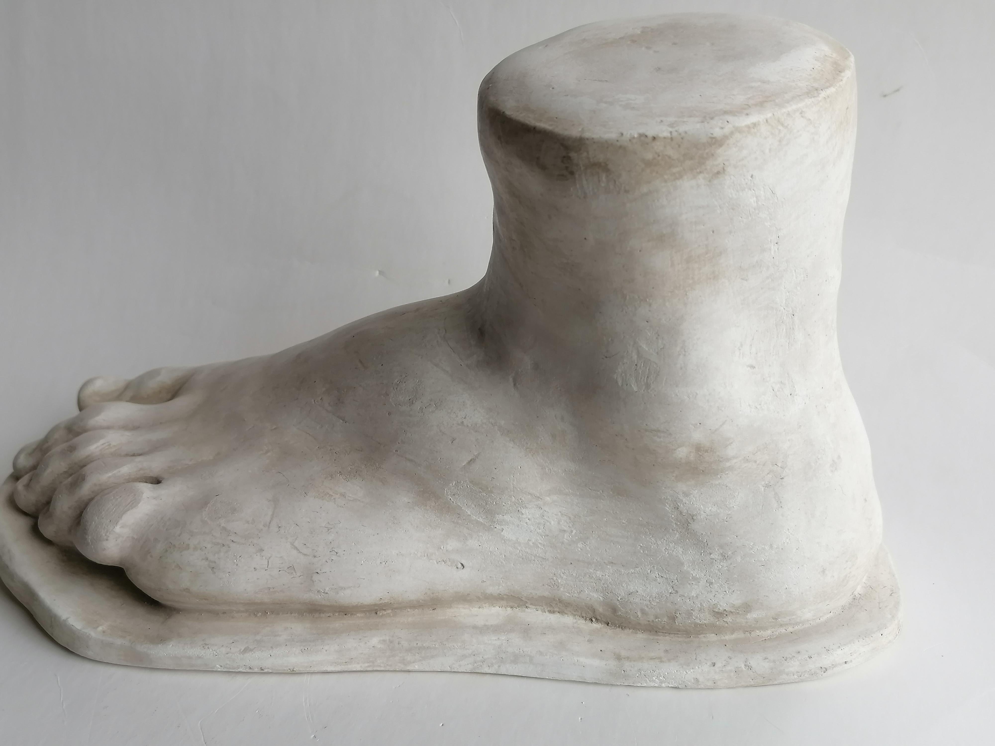 Hand-Crafted Sculpture of a foot in classical style - impasto of Marmorina (marble d Brussels For Sale