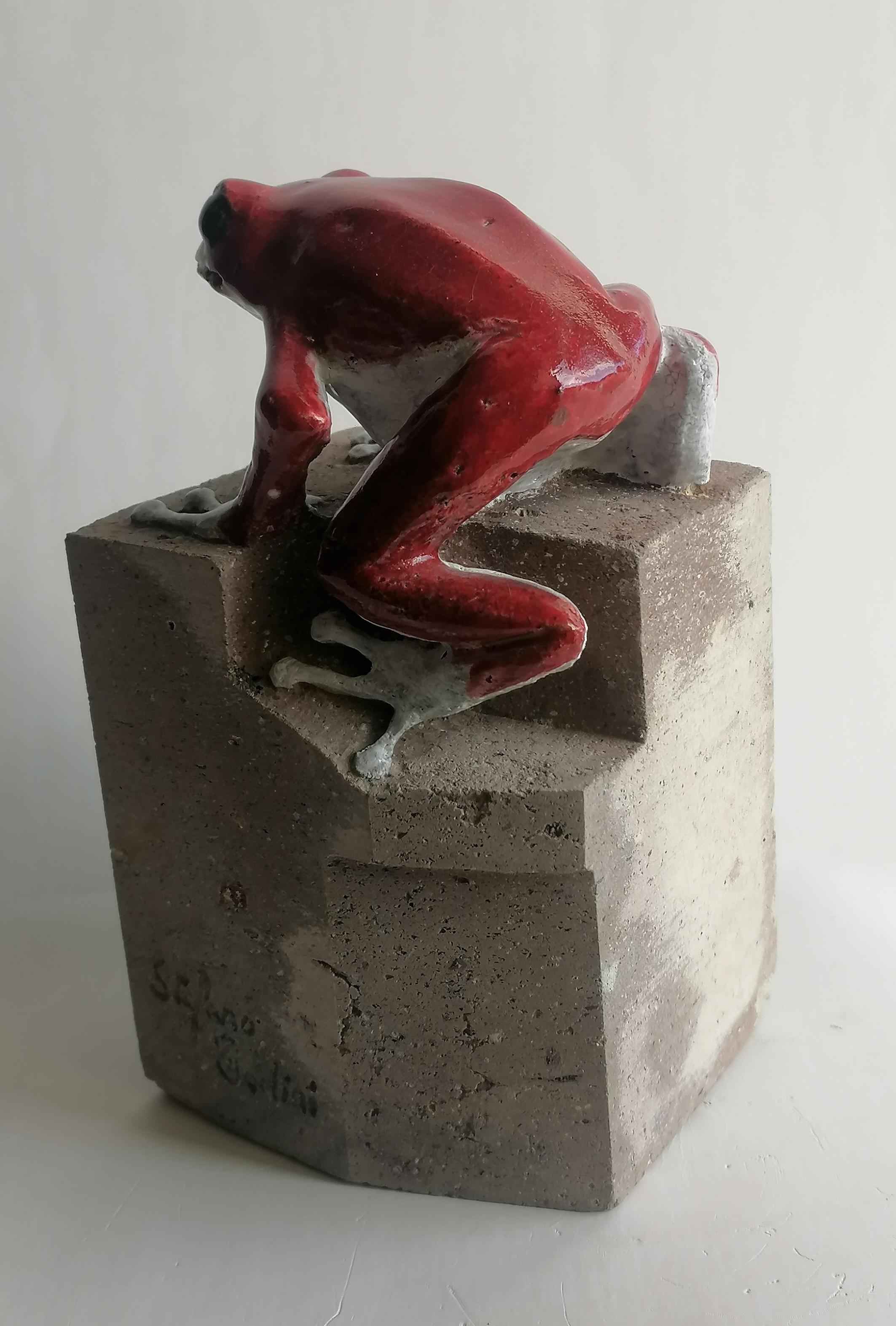skulptur eines Frosches auf emailliertem Vulkangestein - Einzelstück - hergestellt in Italien (Arts and Crafts) im Angebot