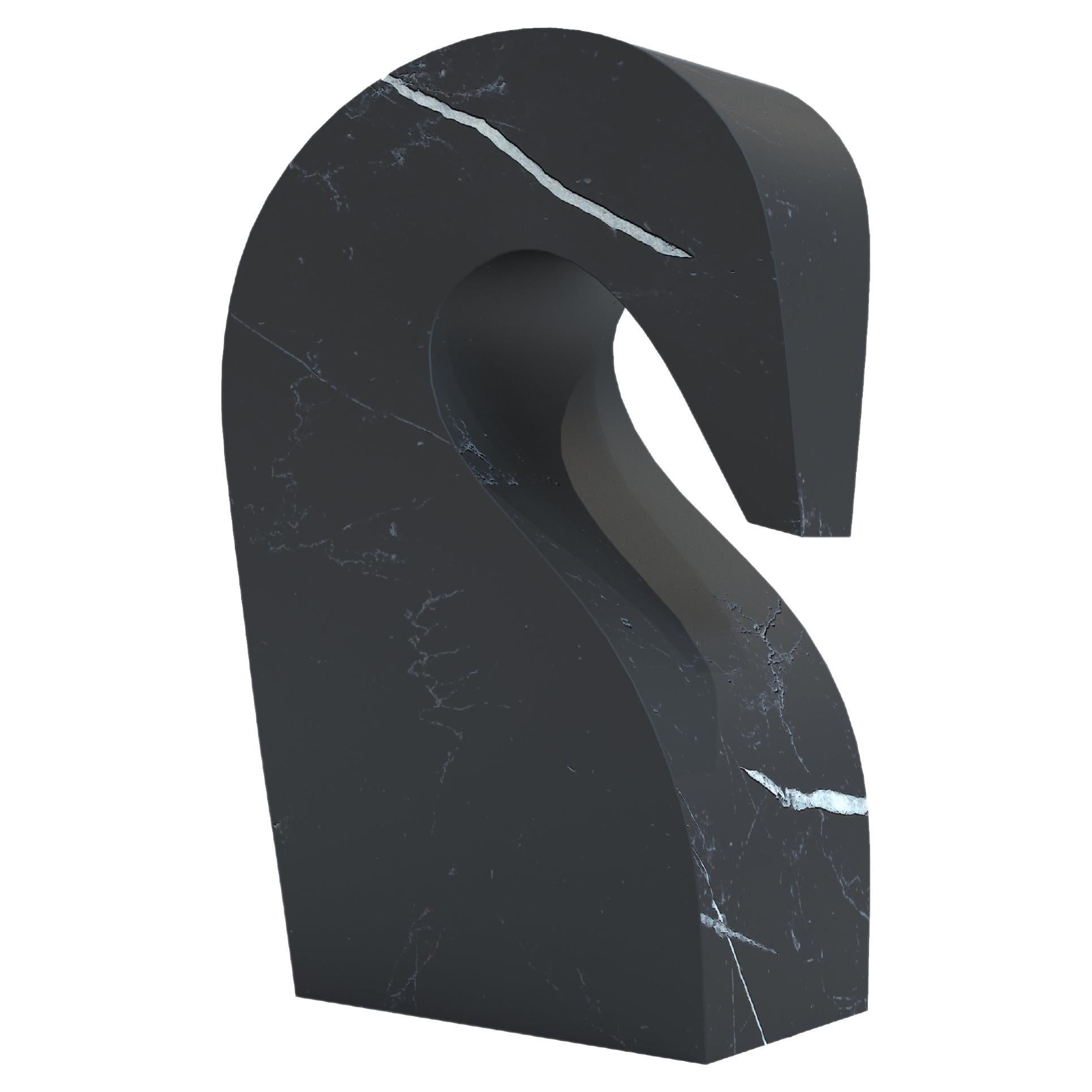 Scultura di cavallo in marmo Black Marquina by Carcino Design