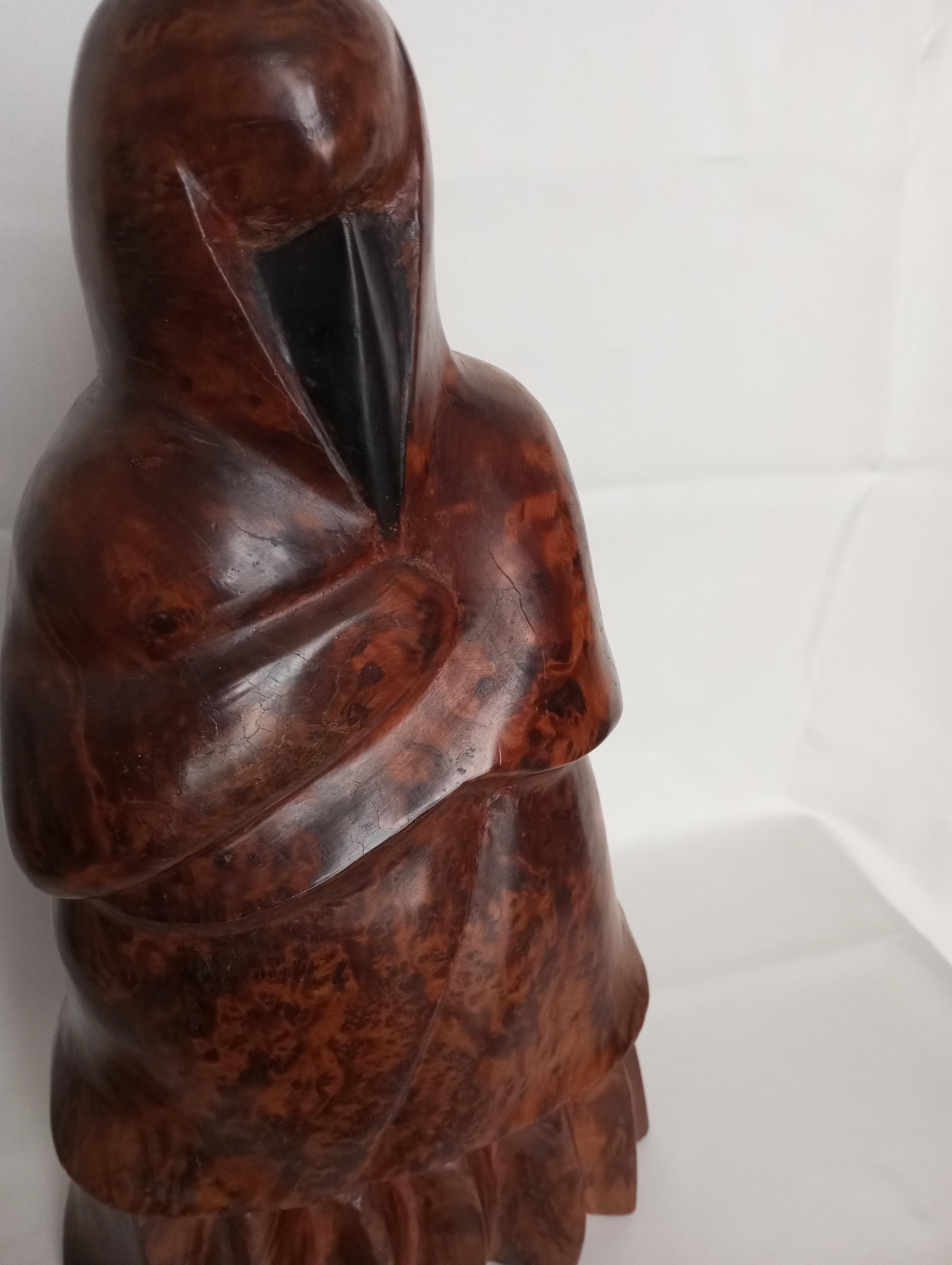 Scultura “donna con hijab” in radica di Thuya In Good Condition For Sale In Firenze, FI