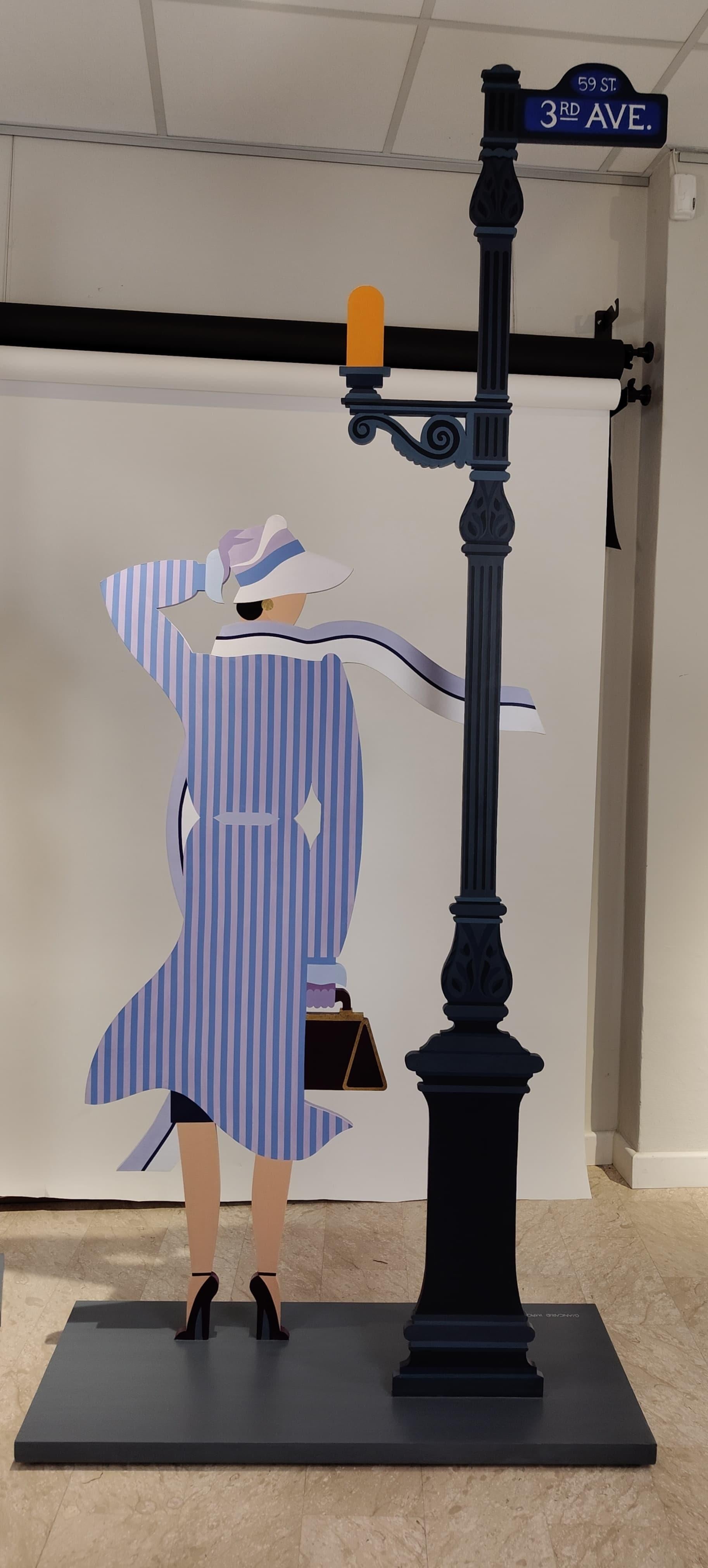 Giancarlo Impiglia 'Escultura femenina', acrílico sobre madera 1980 - Art Déco Pintado a mano en venta