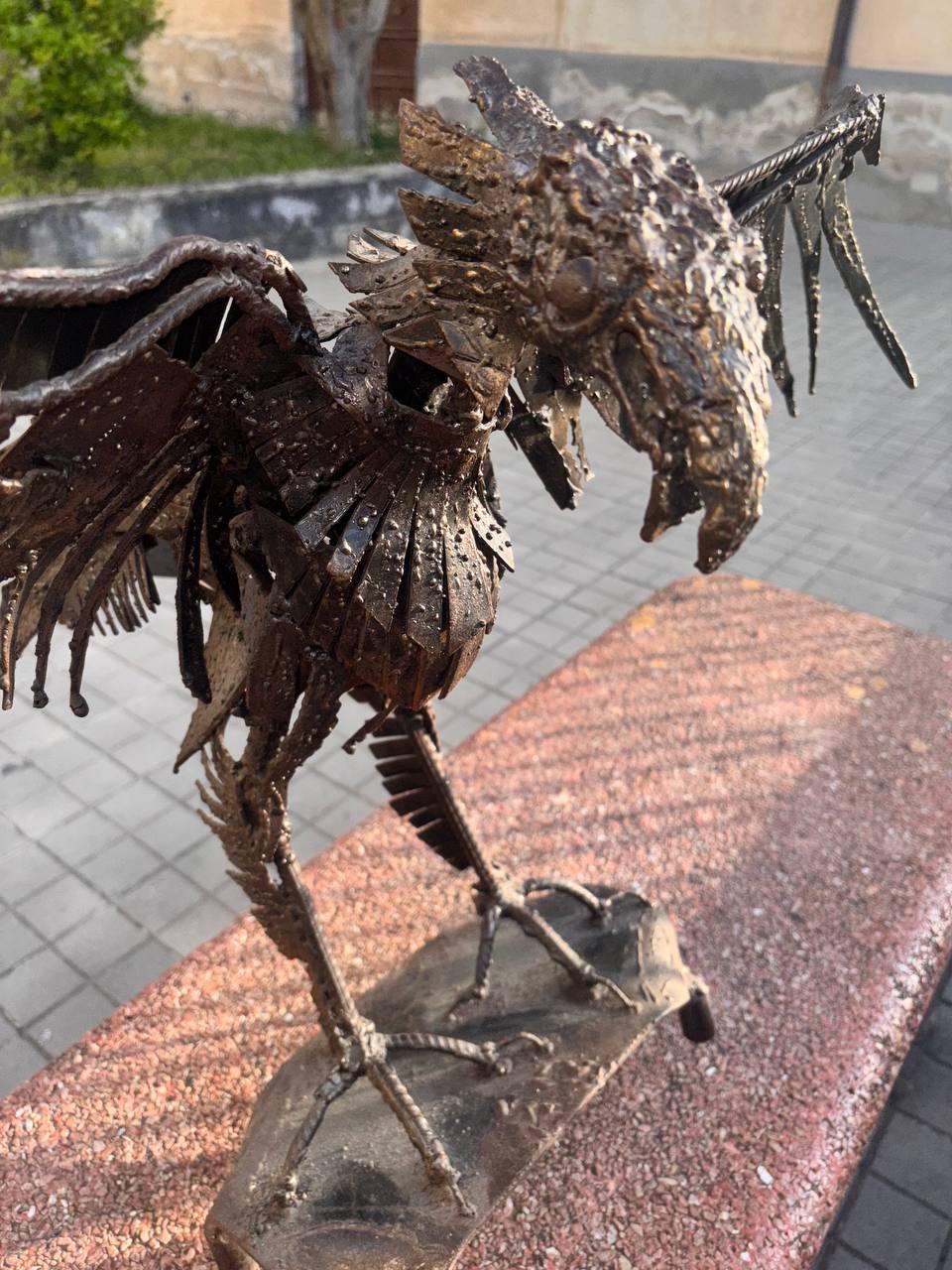 Gran escultura abstracta Fénix de hierro: Renacimiento artístico de los años 50-60 en Bueno estado para la venta en Palermo, IT