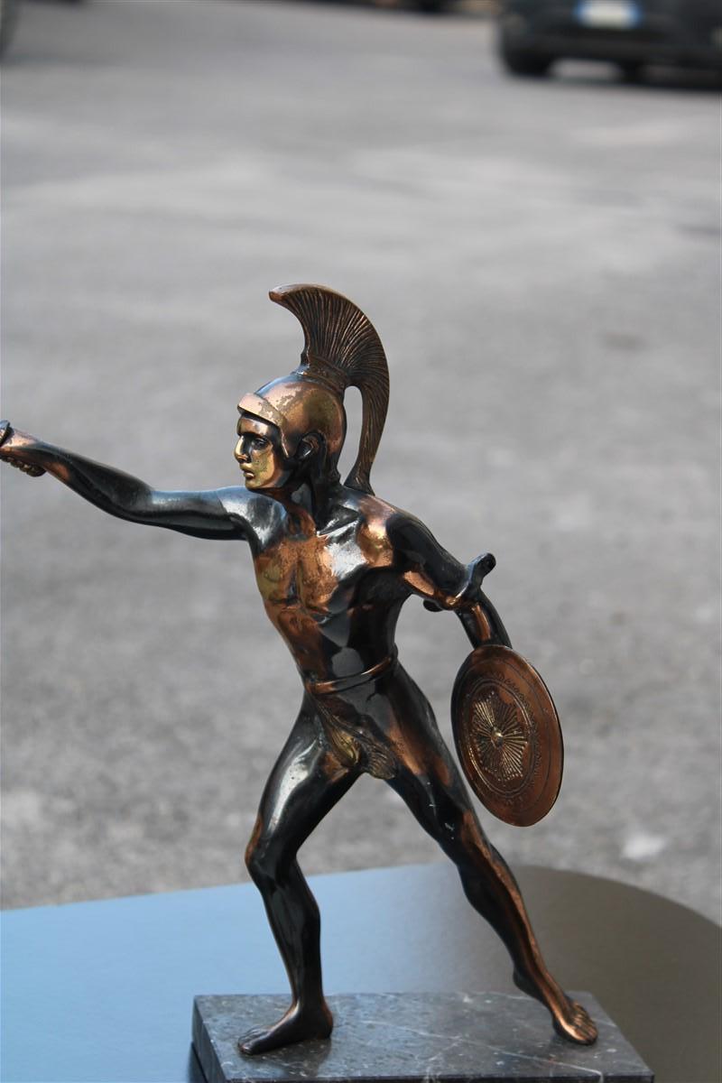 Figurative sculpture in aged metal of a Roman warrior Gladiator 1950 In Good Condition For Sale In Palermo, Sicily
