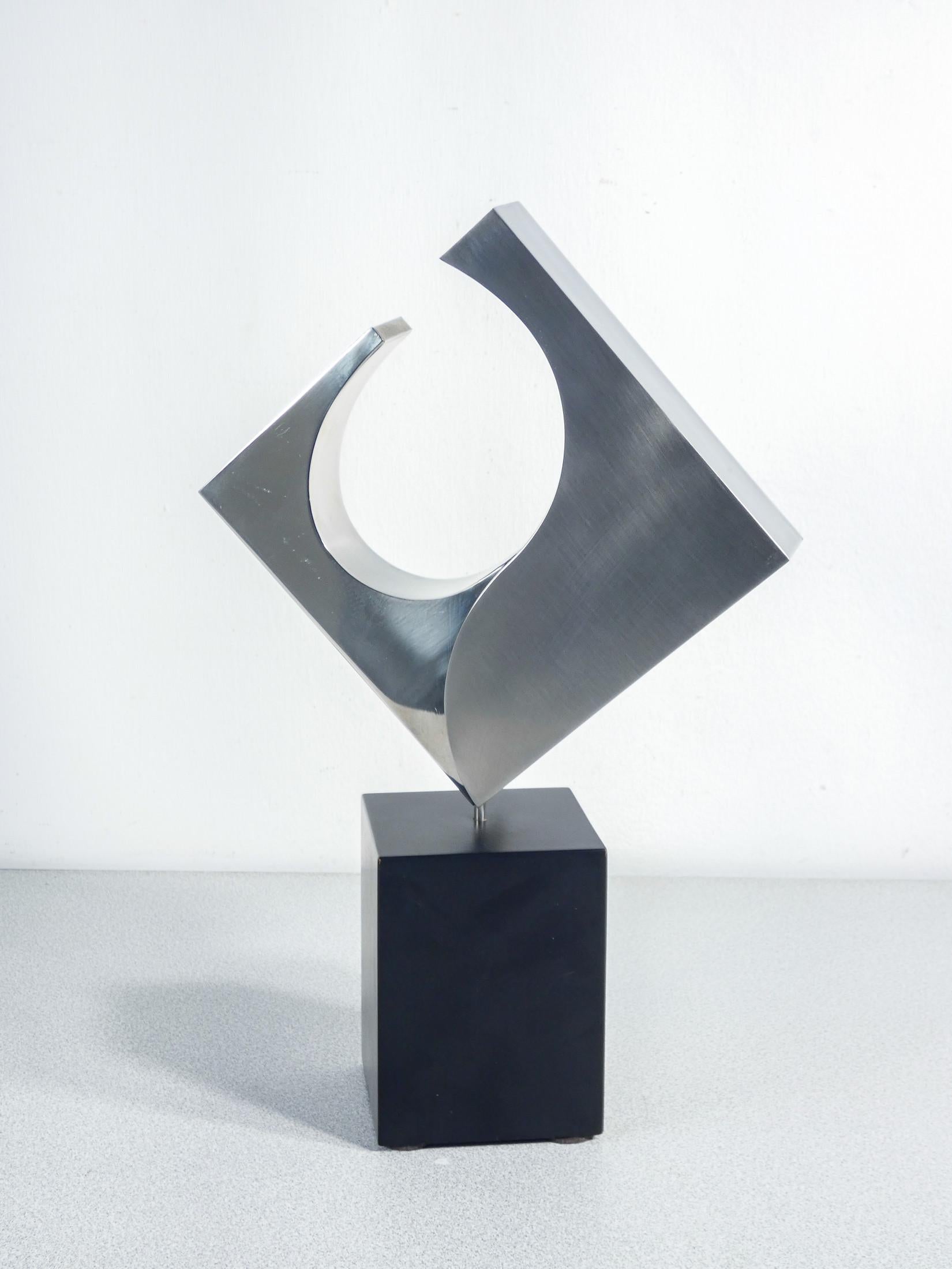 Escultura de acero de Carmelo CAPPELLO. Firmado y numerado 80/99. Italia, 1978 Late 20th Century