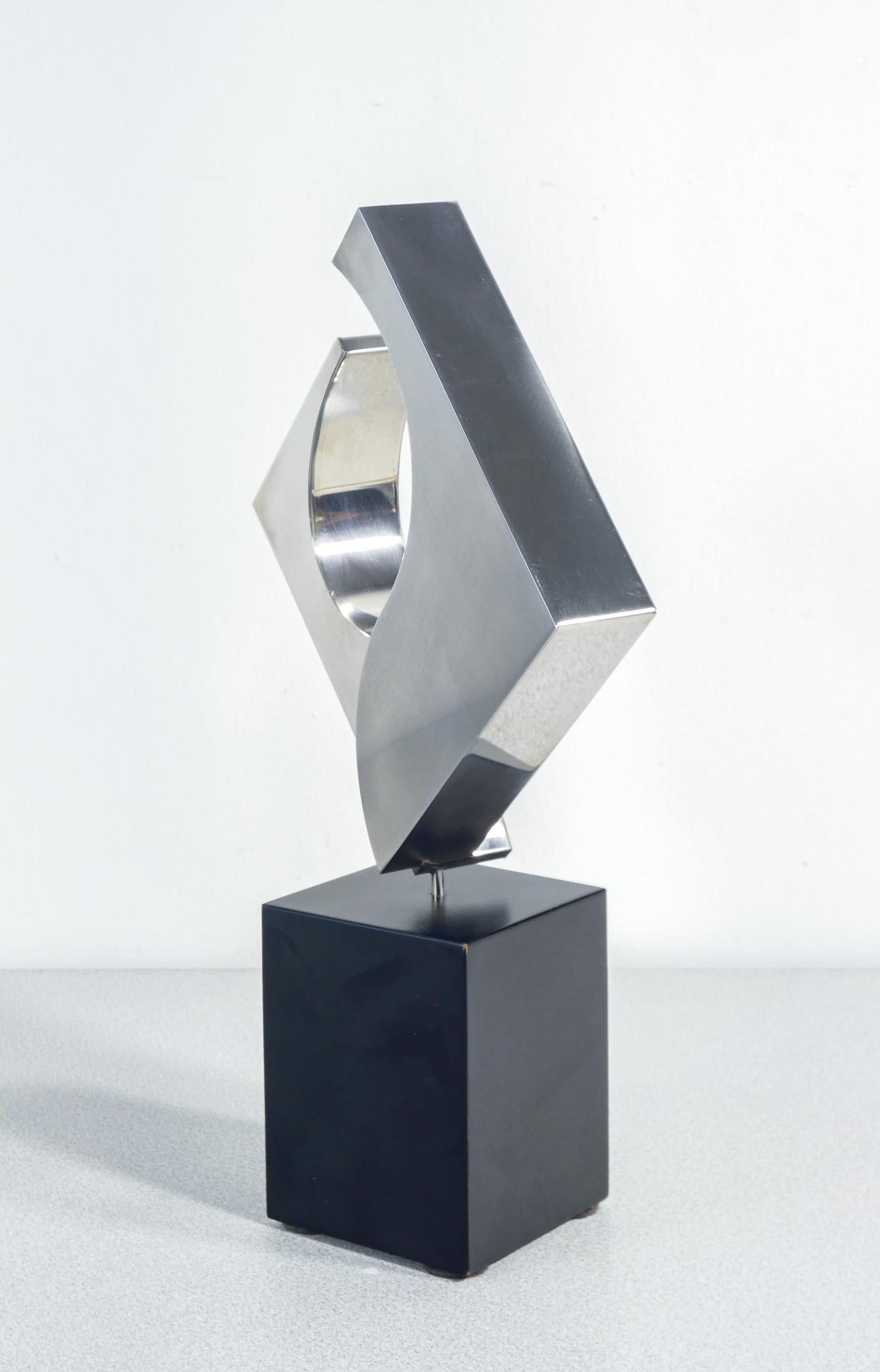 Escultura de acero de Carmelo CAPPELLO. Firmado y numerado 80/99. Italia, 1978 Metal