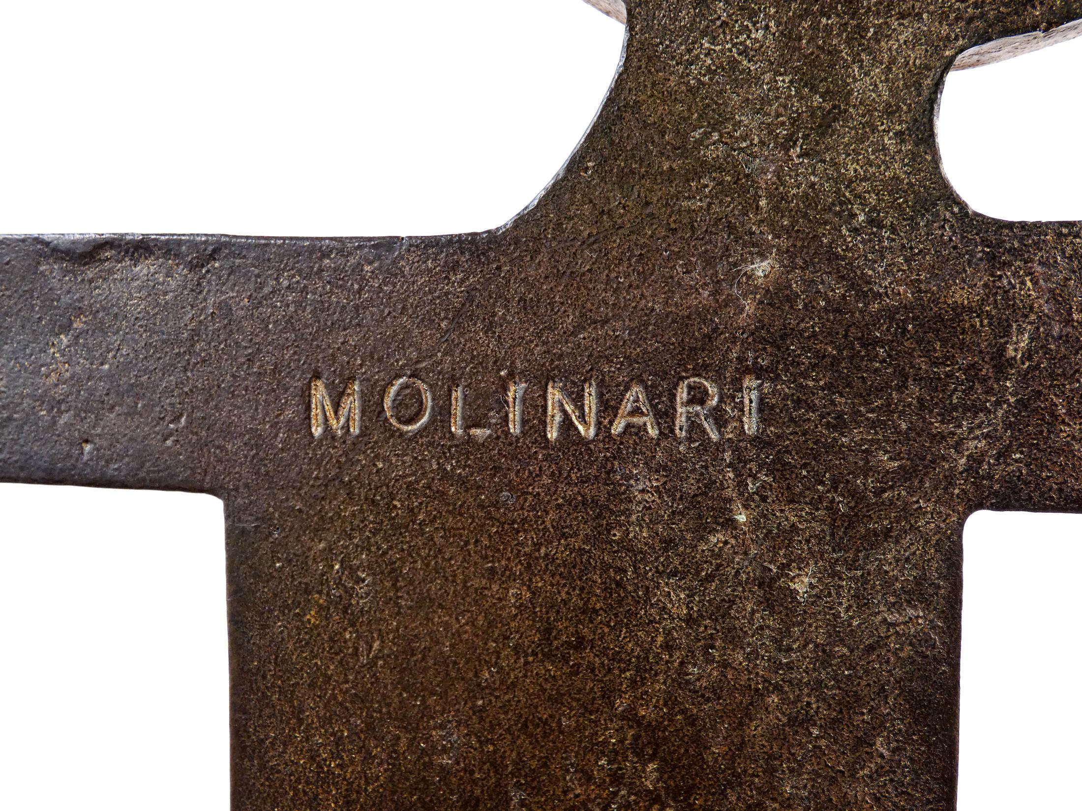 Sculpture en bronze de Mario MOLINARI. Figure avec roues et piston. Italie, années 1960 en vente 5