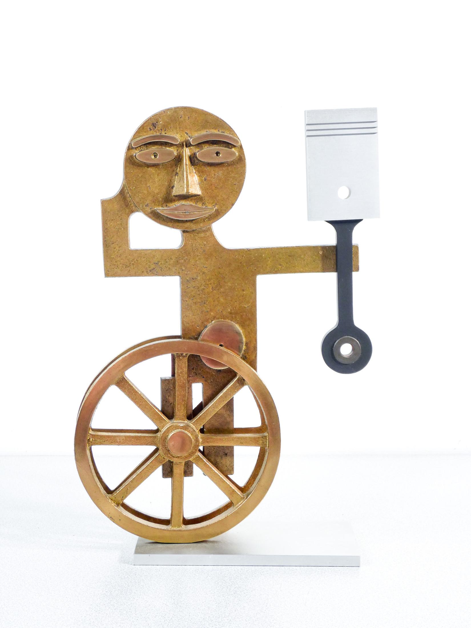 Italian Sculpture en bronze de Mario MOLINARI. Figure avec roues et piston. Italie, années 1960 en vente