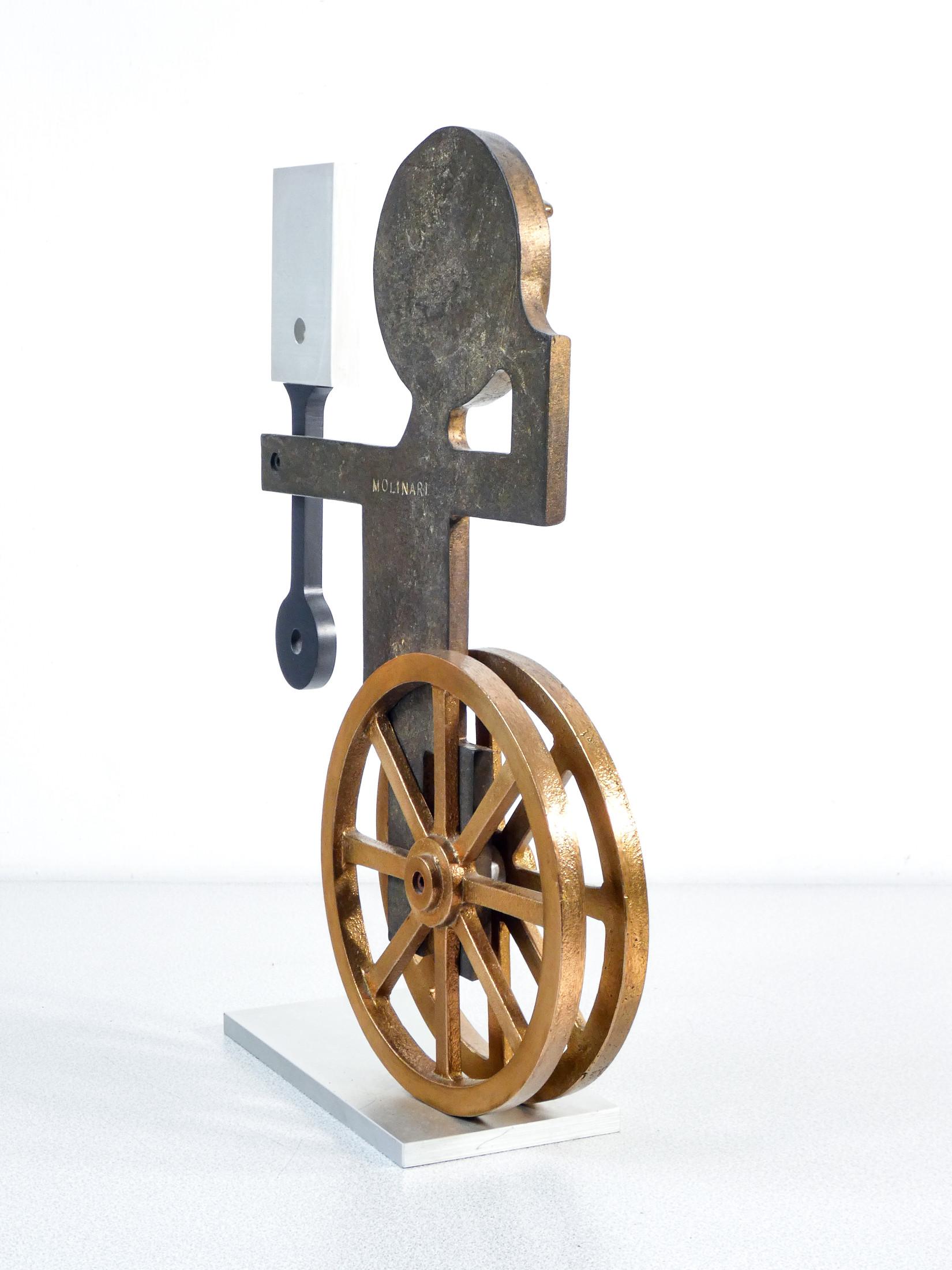 Sculpture en bronze de Mario MOLINARI. Figure avec roues et piston. Italie, années 1960 en vente 1