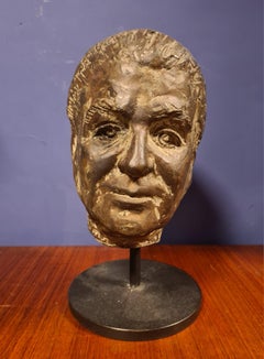 Bronze sculpture of Umberto Mastroianni