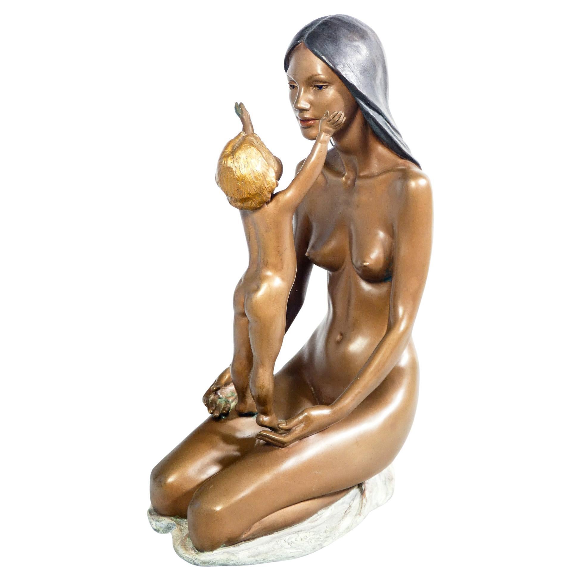 Scultura in bronzo di Vittorio TESSARO Maternità. Con autentica autografa. 2012