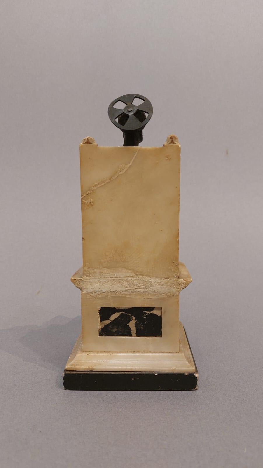 Bronze, white marble and marble sculpture depicting St. Peter on the throne For Sale 2
