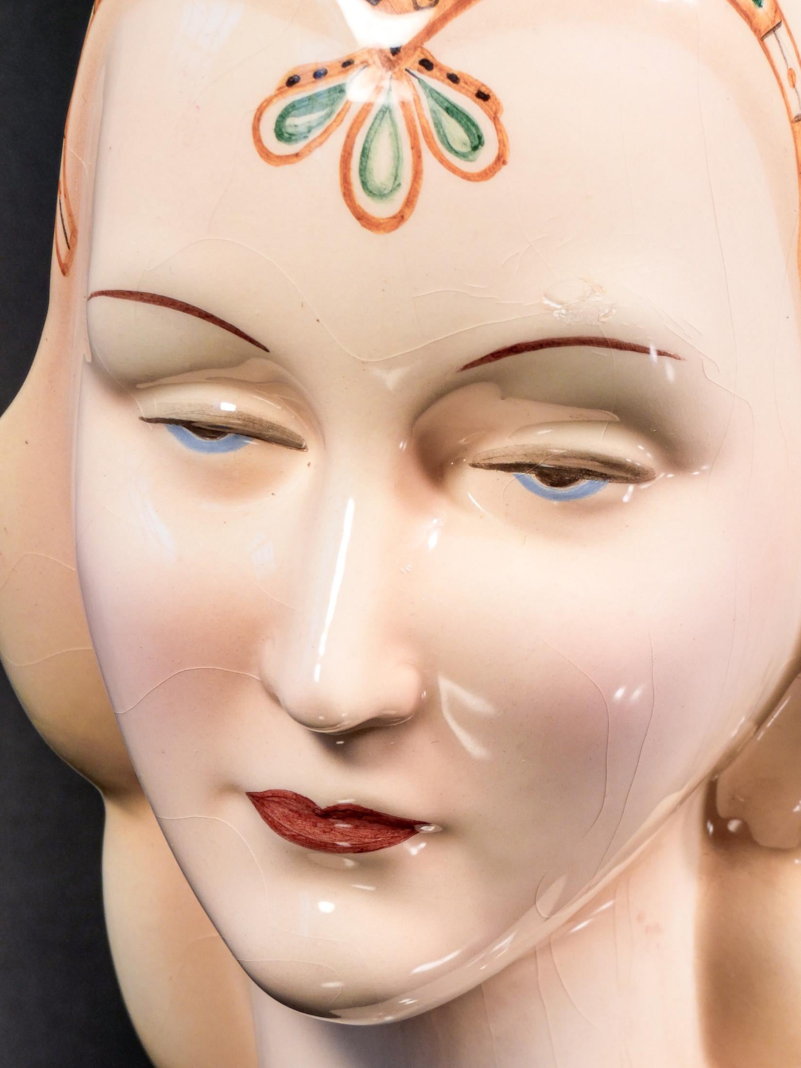 Porcelain Hand-painted ceramic sculpture, Woman with tiara. Antonio RONZAN. 1940s For Sale