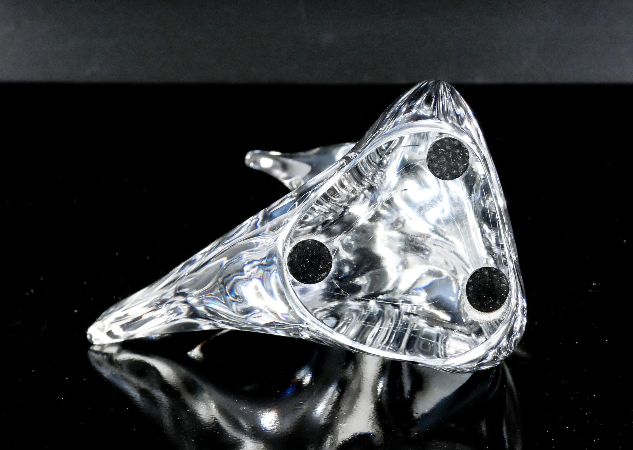 Sculpture en cristal de DAUM France. Pingouin. France, années 1990 en vente 4