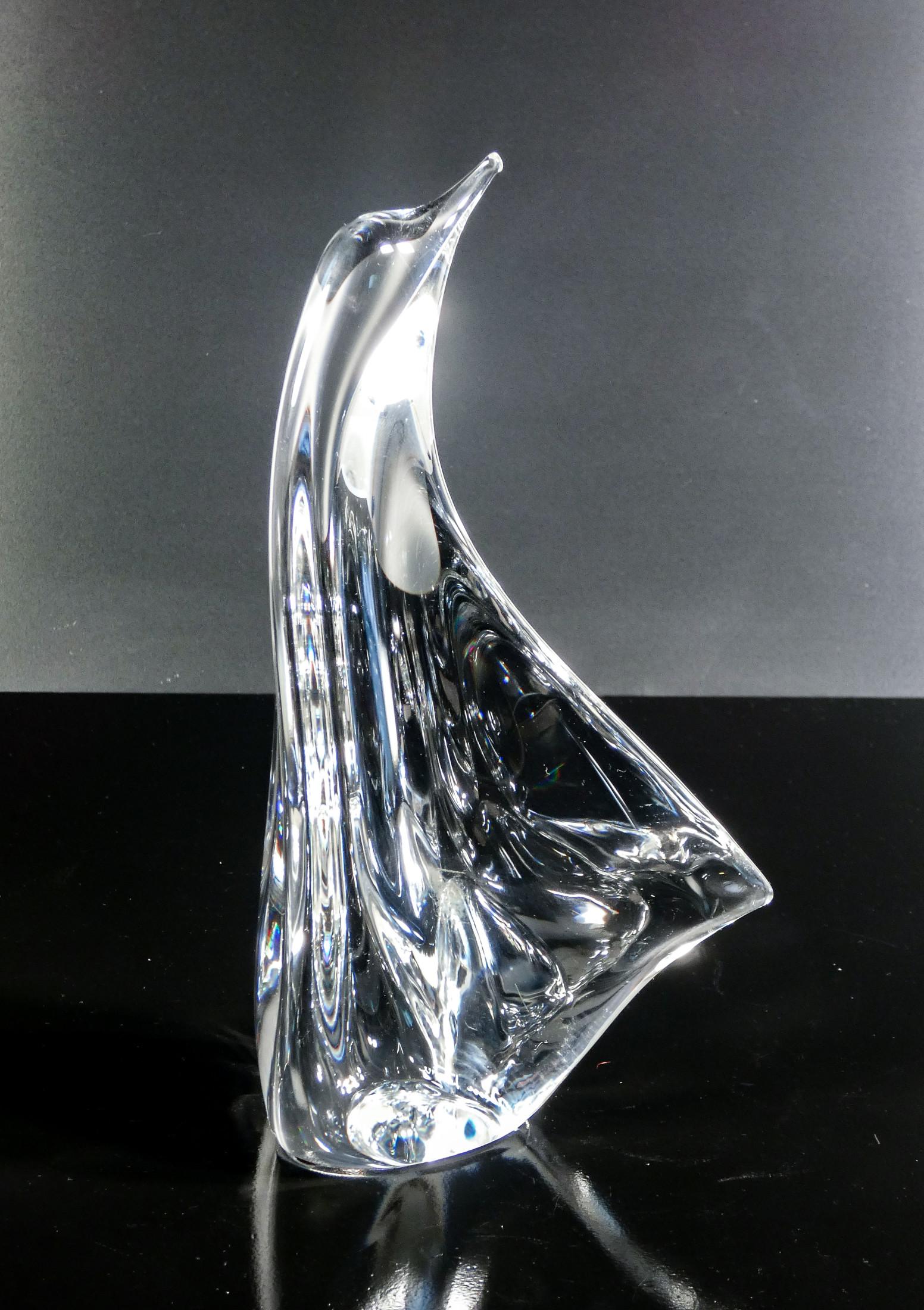 French Sculpture en cristal de DAUM France. Pingouin. France, années 1990 en vente