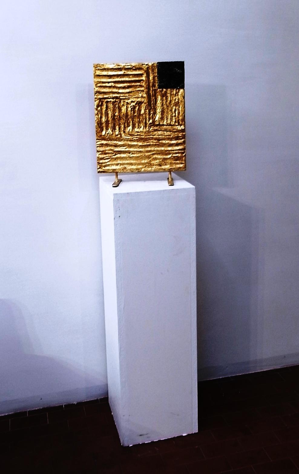 Blattgold-Skulptur, carre' gold (Handgefertigt) im Angebot