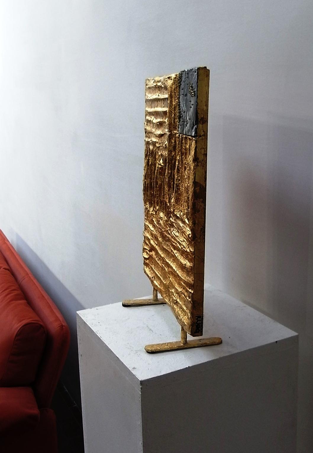 Contemporary Gold leaf sculpture, carre' gold For Sale