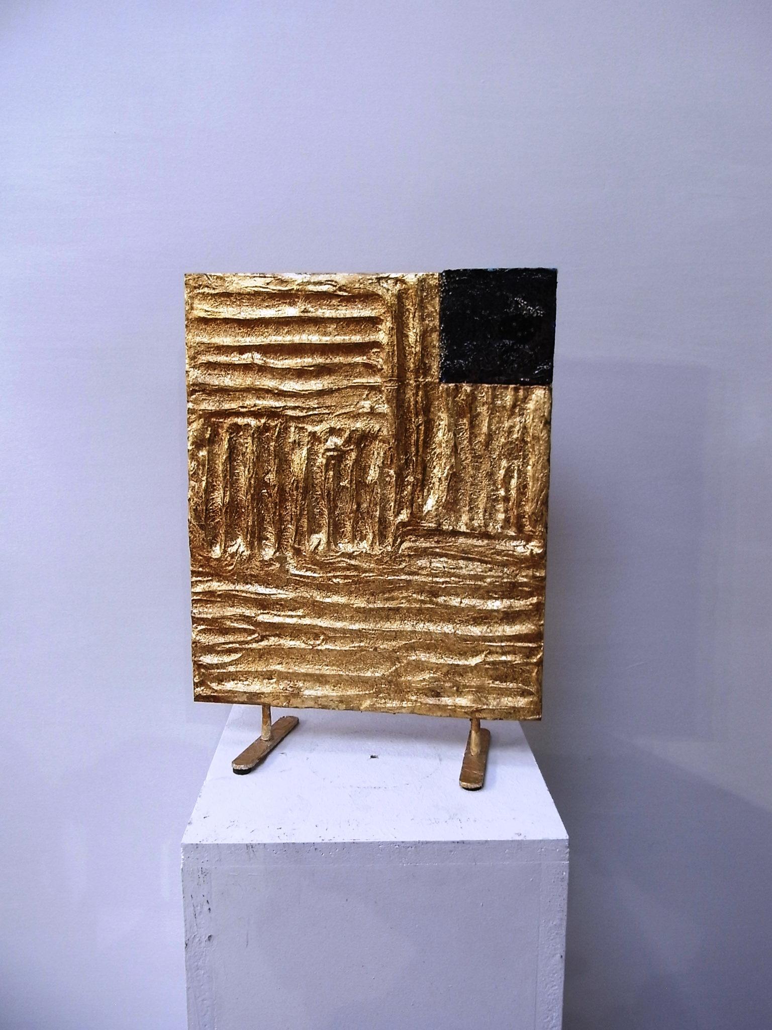 Gold leaf sculpture, carre' gold For Sale 1
