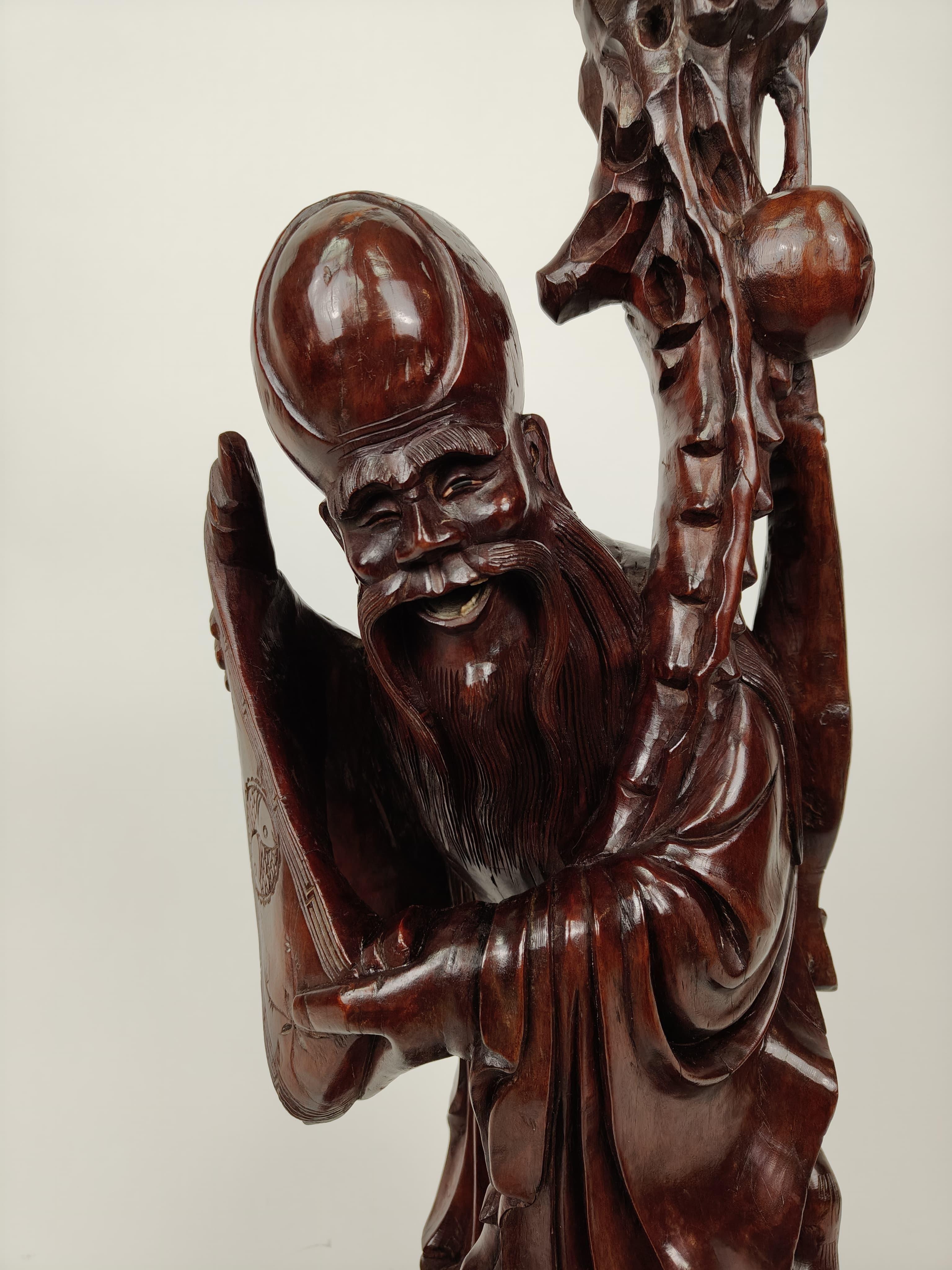 Sculpture en bois de teck représentant une sauge - vers 1890, Chine Bon état - En vente à Vicenza, VI