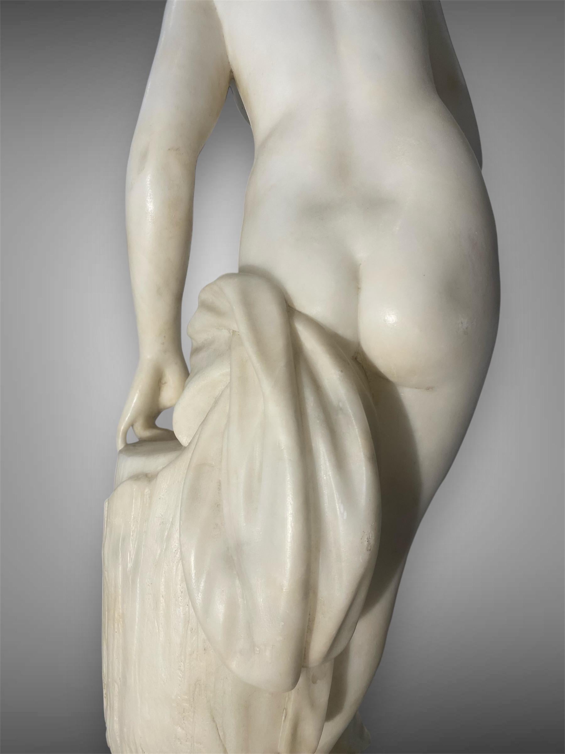 Scultura in marmo bianco di Carrara del XIX secolo 