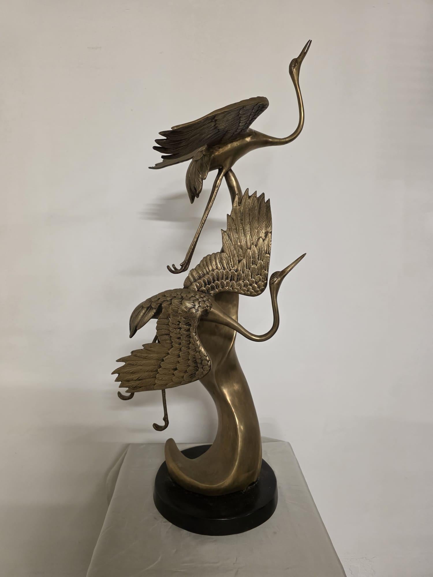 Scultura in ottone, raffigurante Aironi Cenerini in volo, anni 40' Excellent état - En vente à Torino, IT