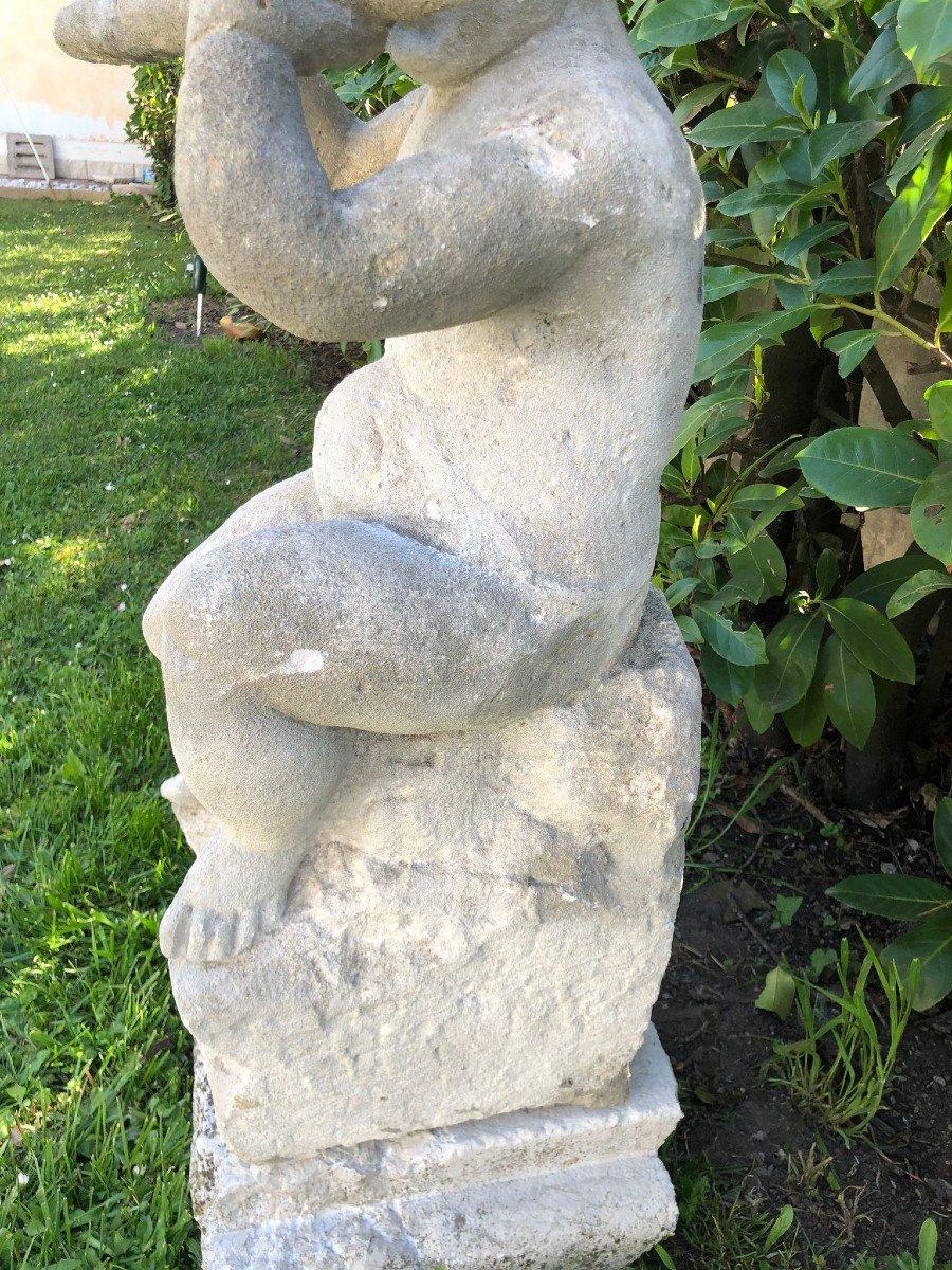 Sculpture en pierre de Vicence avec Putto Suonatore 17ème siècle État moyen à Badia Polesine, RO