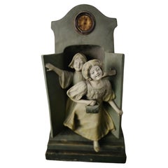 Terrakotta-Skulptur mit Kindern und Uhr, Ende 19. Jahrhundert