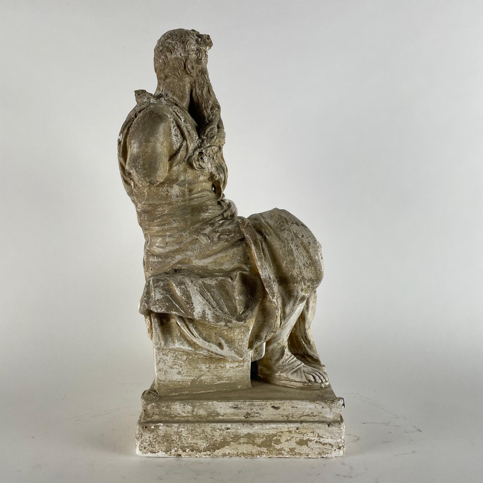 20th Century Scultura Italiana In Gesso Raffigurante Mosè Ispirata A Michelangelo Primi 1900 in vendita