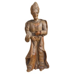 Escultura femenina flamenca de madera del siglo XVI