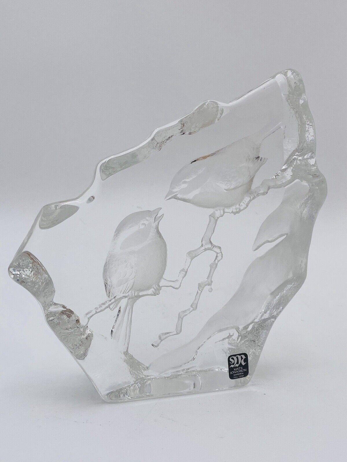 Sculpture Mats Jonasson Sweden Glass 1980's.

Entirely handcrafted crystal, three-dimensional effect.

The item is in good conservative condition; there are no cosmetic or structural defects to report. (Please see photos)

Height 16,5 cm

Width
