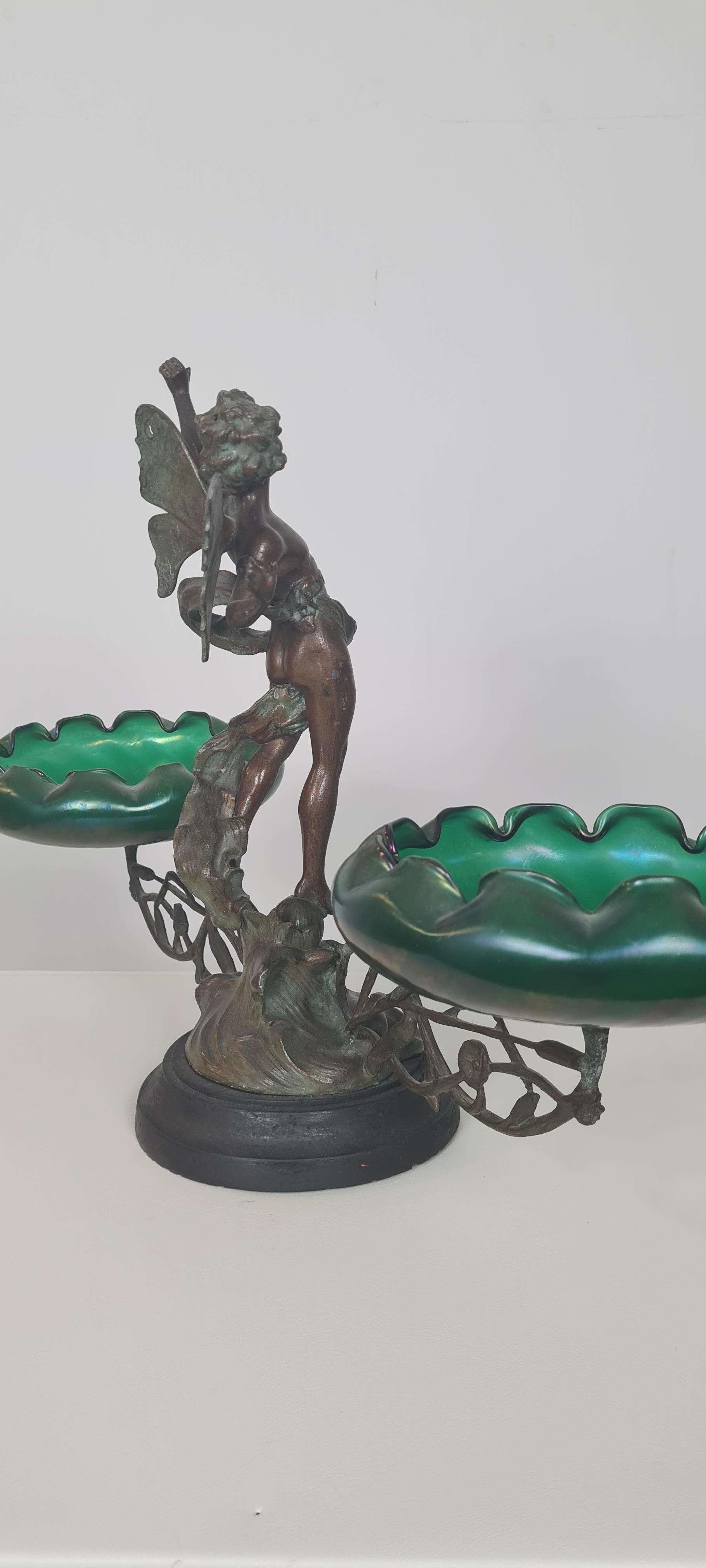 Scultura Putto alato Liberty in bronzo e vetro For Sale 7