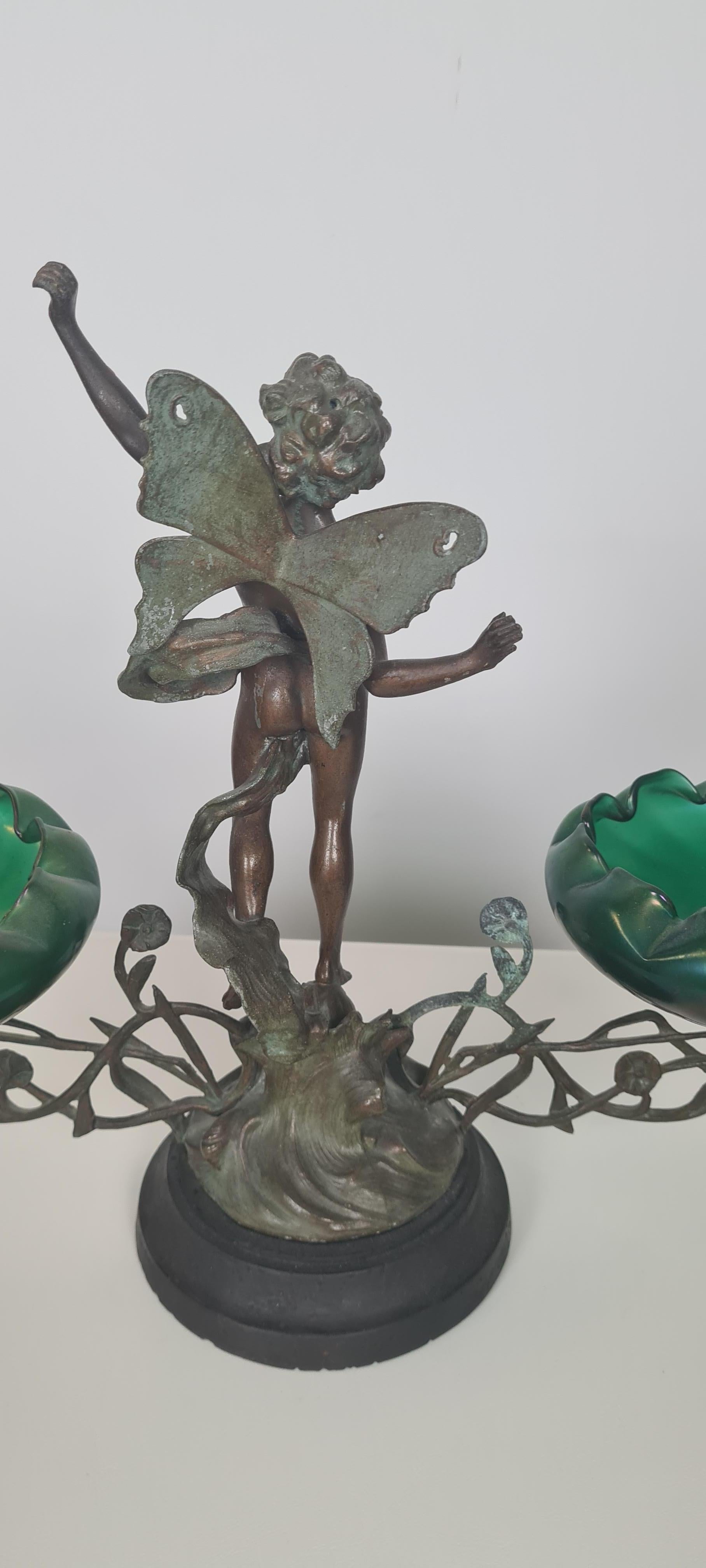 Scultura Putto alato Liberty in bronzo e vetro For Sale 2