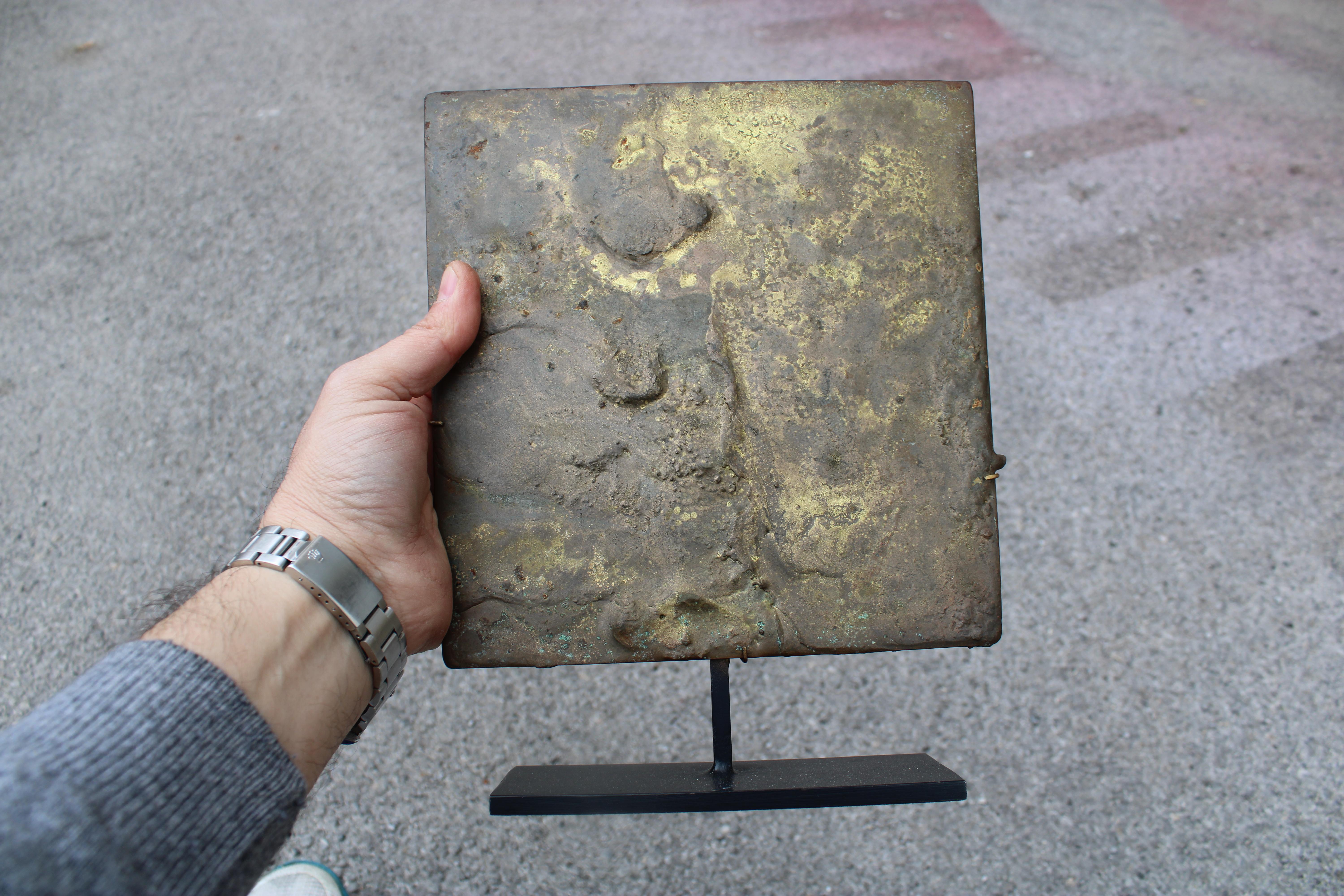 Harry Bertoria 1960 quadratische Skulptur aus vergoldeter Bronze und schwarzem Sockel (Mid-20th Century) im Angebot