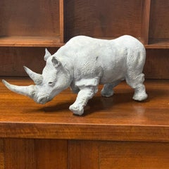 Scultura Rinoceronte in Ceramica  Firmata Angelo Zanella e Datata 2020 - Italia