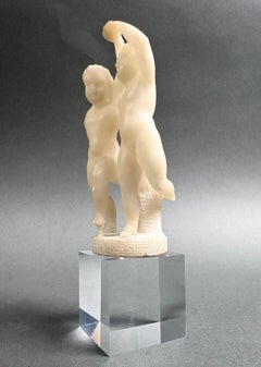 Alabasterskulptur im Stil der Renaissance Tanzende Putten 19. Jahrhundert