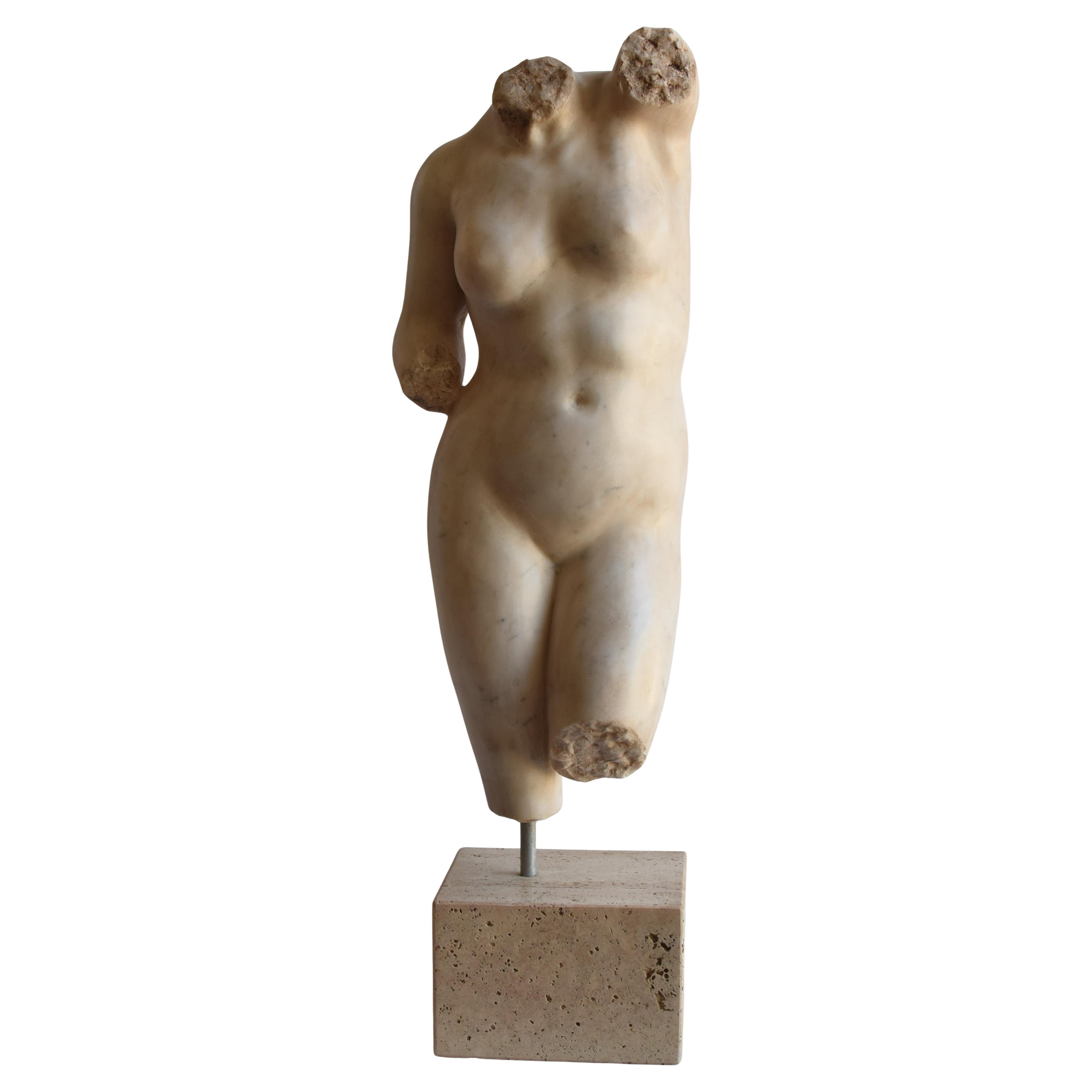 Scultura torso femminile su marmo bianco Carrara -made in Italy originale