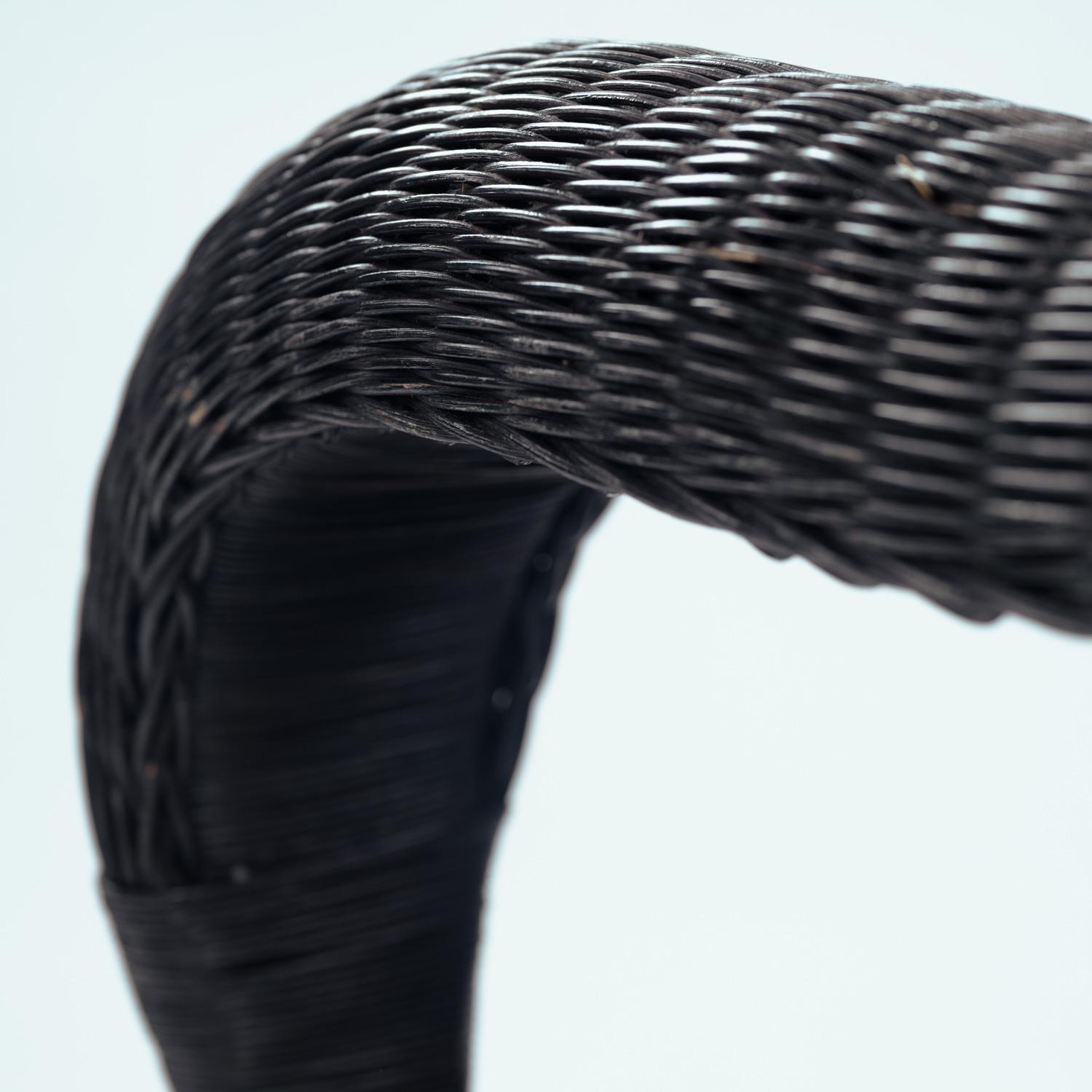 Sillón de ratán trípode orgánico Scultural, 2, años 80 en venta 9