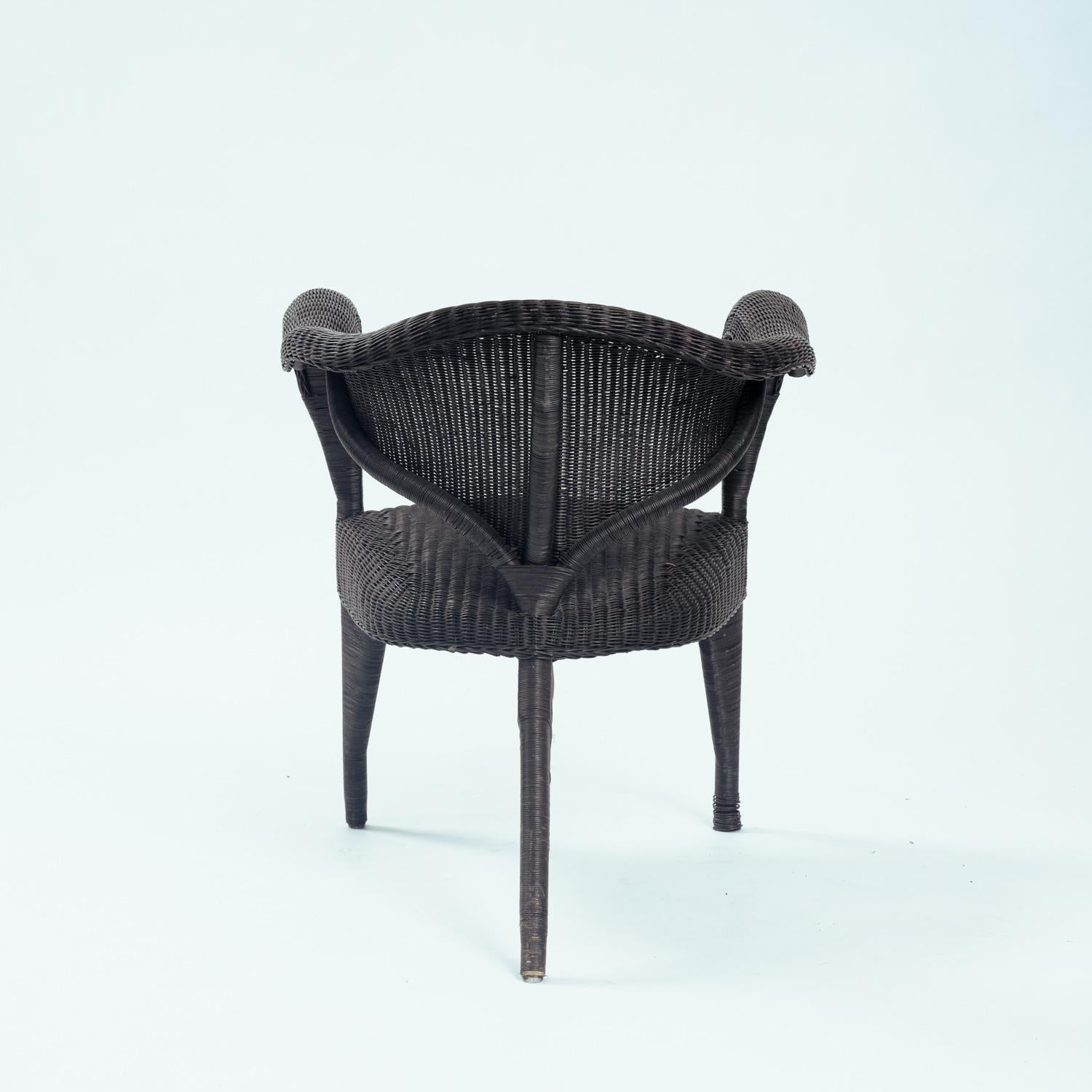 Sillón de ratán trípode orgánico Scultural, 2, años 80 en Bueno estado para la venta en Zevenaar, NL